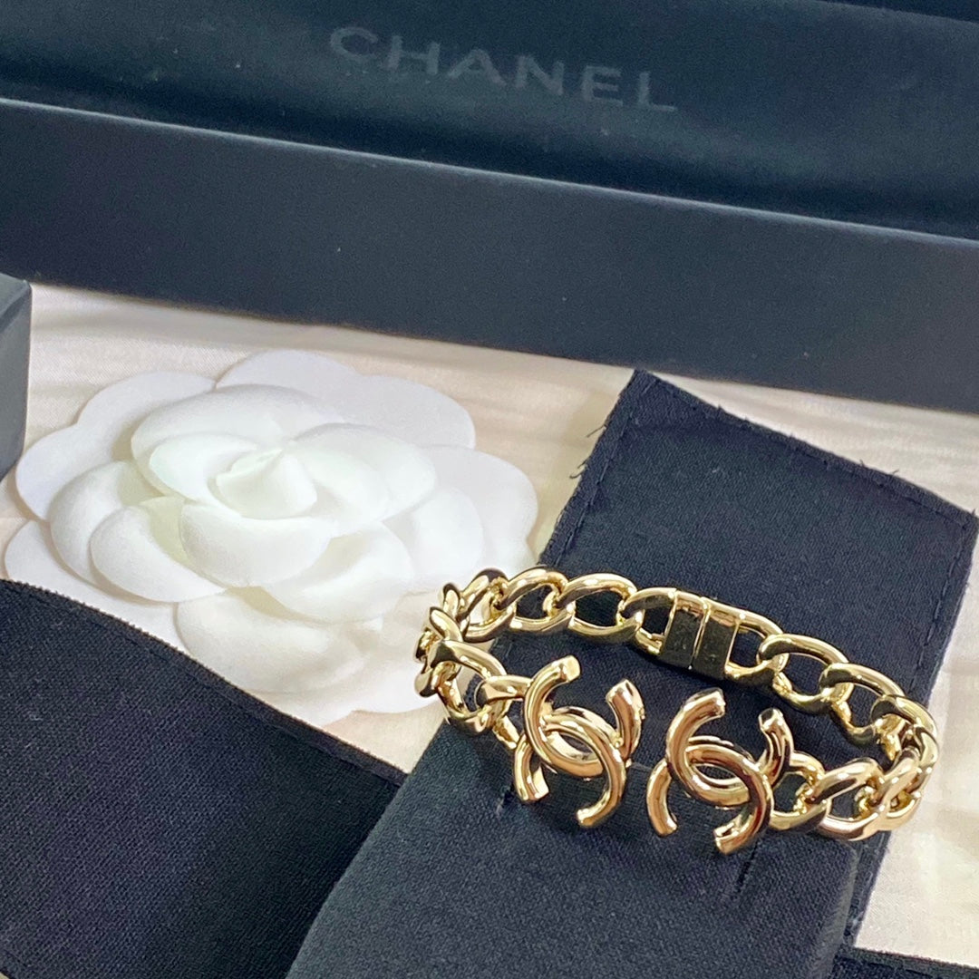 LuxluxHouse Best Quality Accessories Bracelet Bracelet Earrings Chanel Earrings