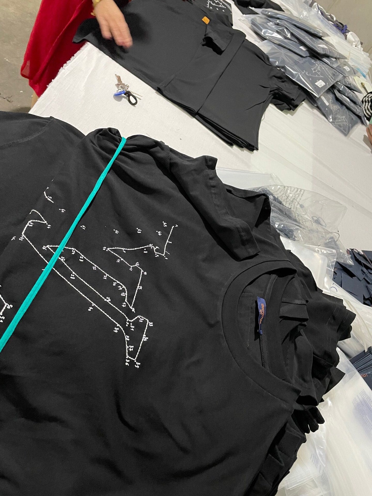 LuxluxHouse Best Quality Clothes T-shirt Louis Vuitton