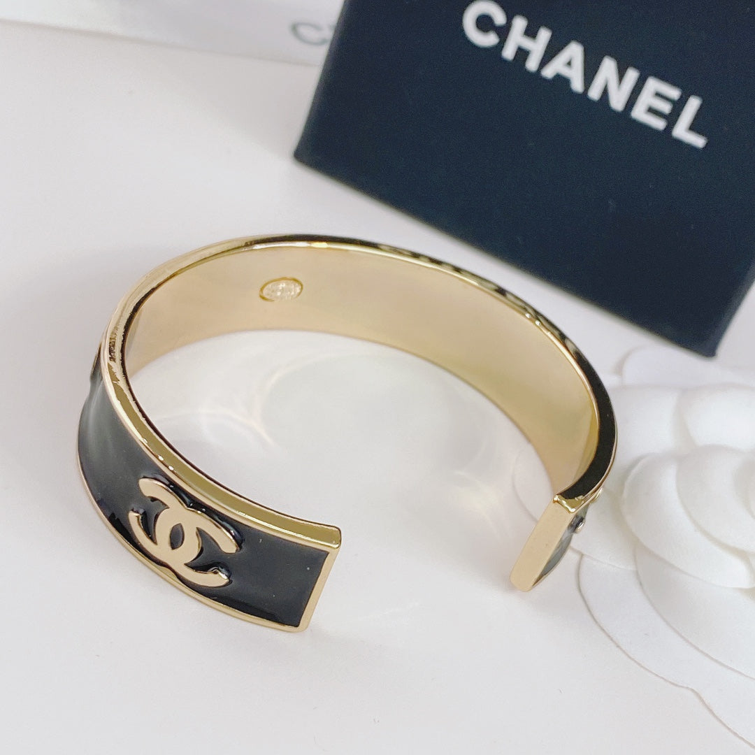 LuxluxHouse Best Quality Accessories Bracelet Bracelet Earrings Chanel Earrings