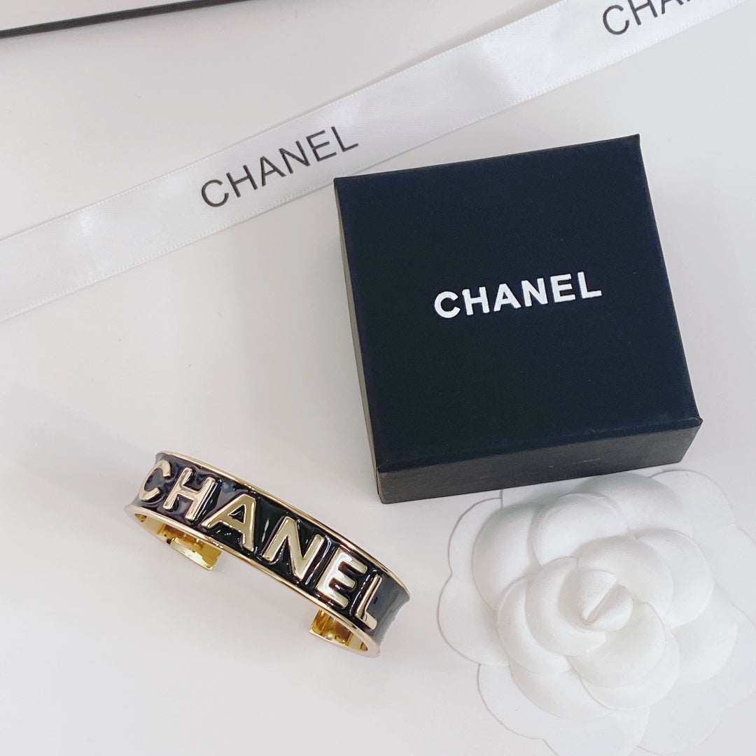 LuxluxHouse Best Quality Accessories Bracelet Bracelet Earrings Chanel Earrings