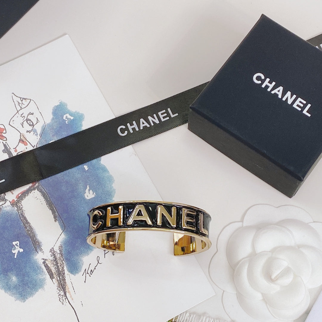 LuxluxHouse Best Quality Accessories Bracelet Bracelet Earrings Chanel Earrings