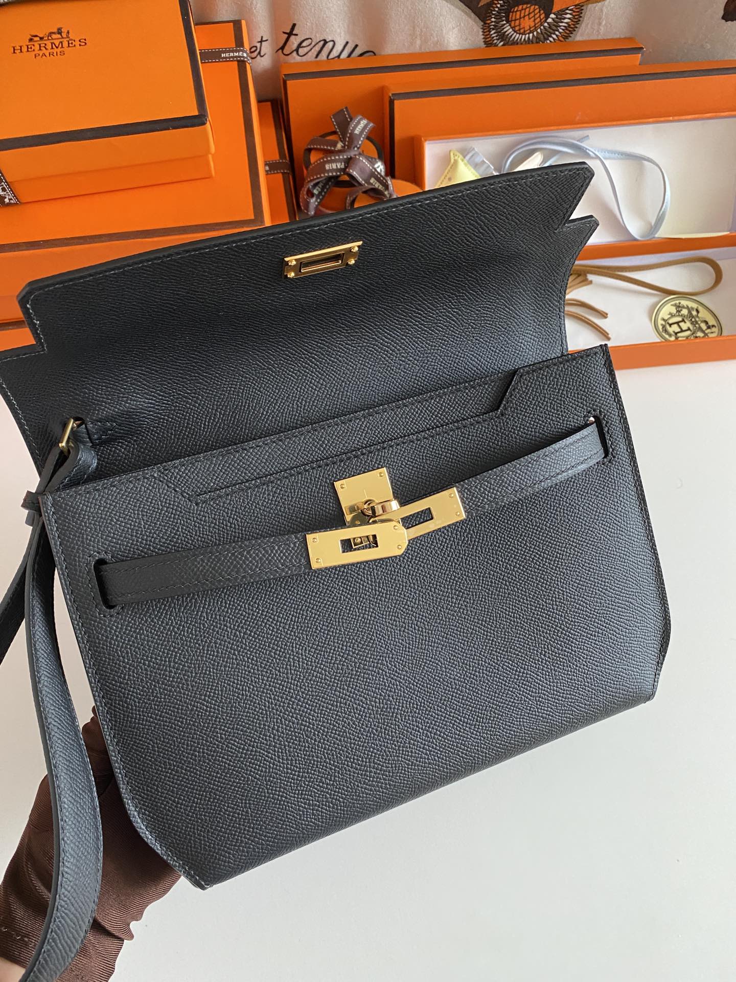 LuxluxHouse Best Quality Bags Women Men Hermes