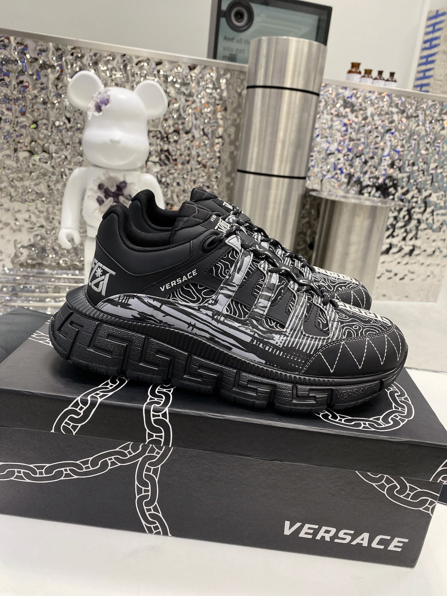 LuxluxHouse Best Quality Shoes Versace