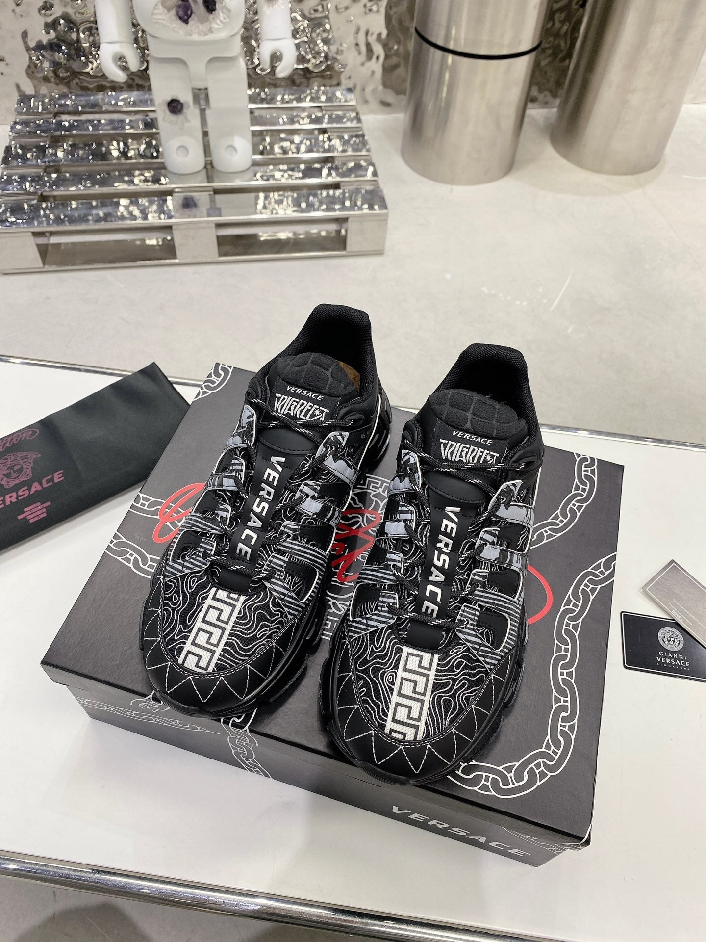 LuxluxHouse Best Quality Shoes Versace