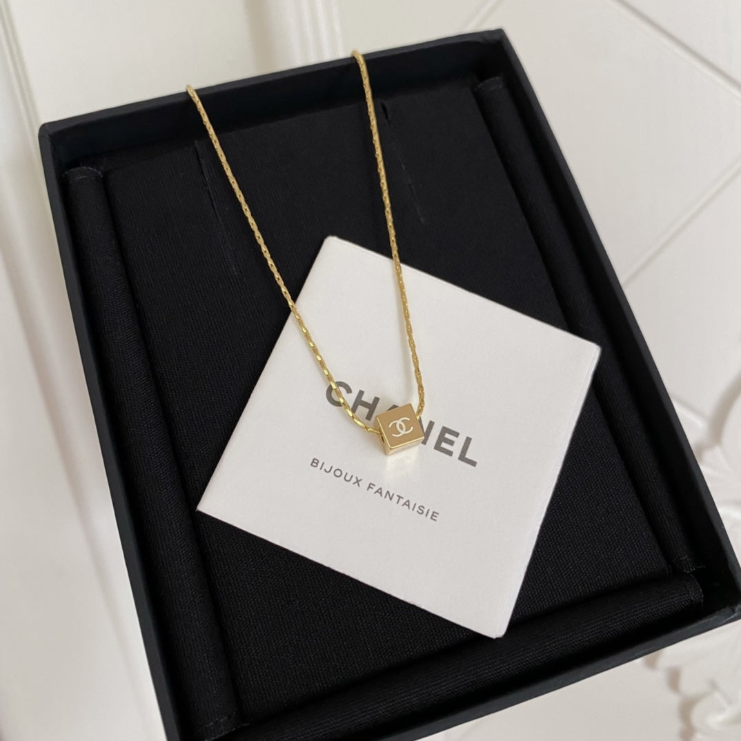 LuxluxHouse Best Quality Accessories Necklace Chanel
