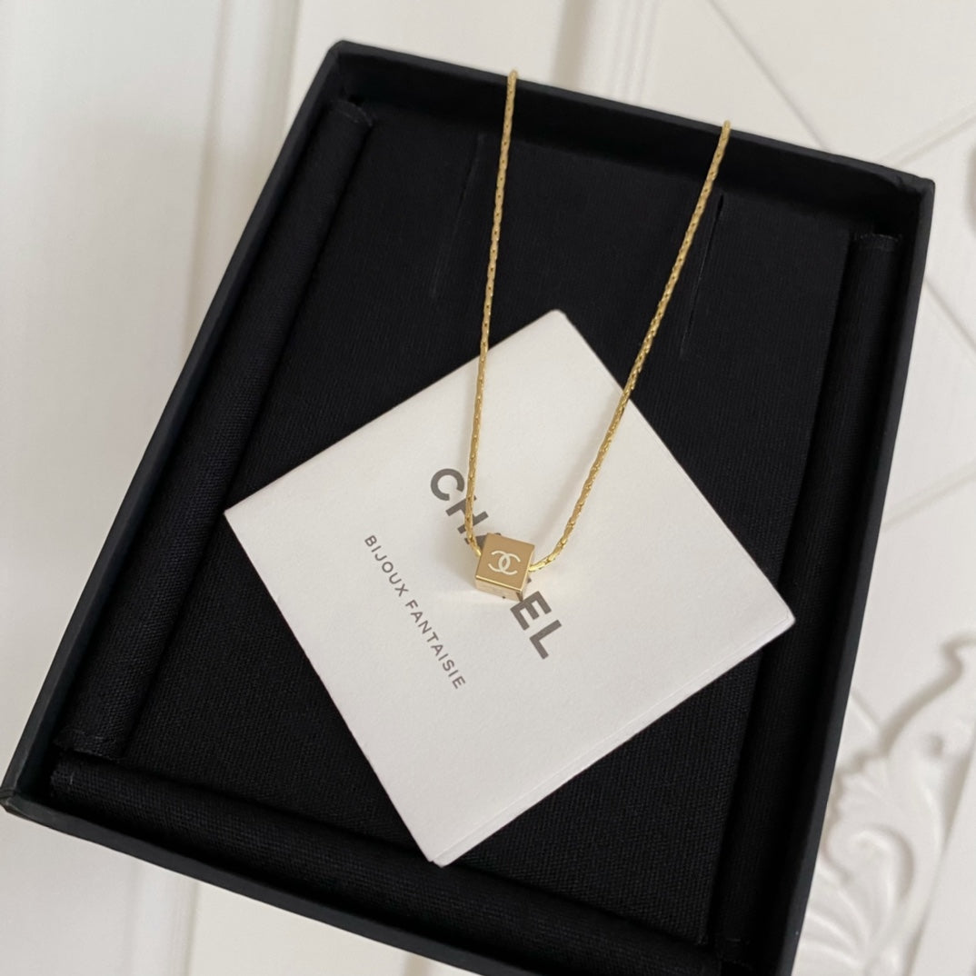LuxluxHouse Best Quality Accessories Necklace Chanel