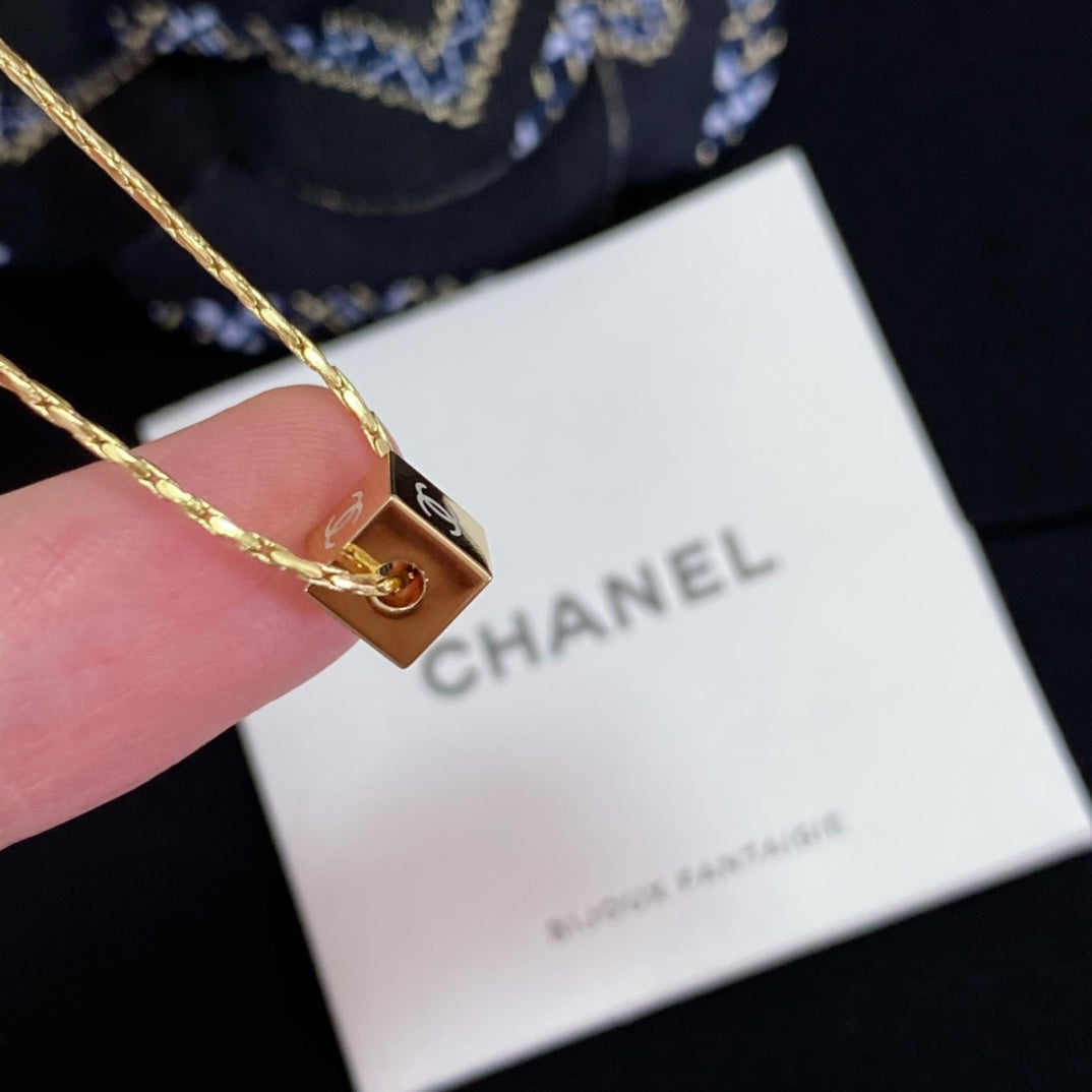 LuxluxHouse Best Quality Accessories Necklace Chanel