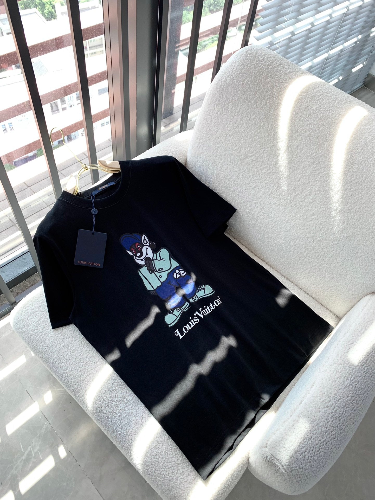 LuxluxHouse Best Quality Clothes T-shirt Louis Vuitton