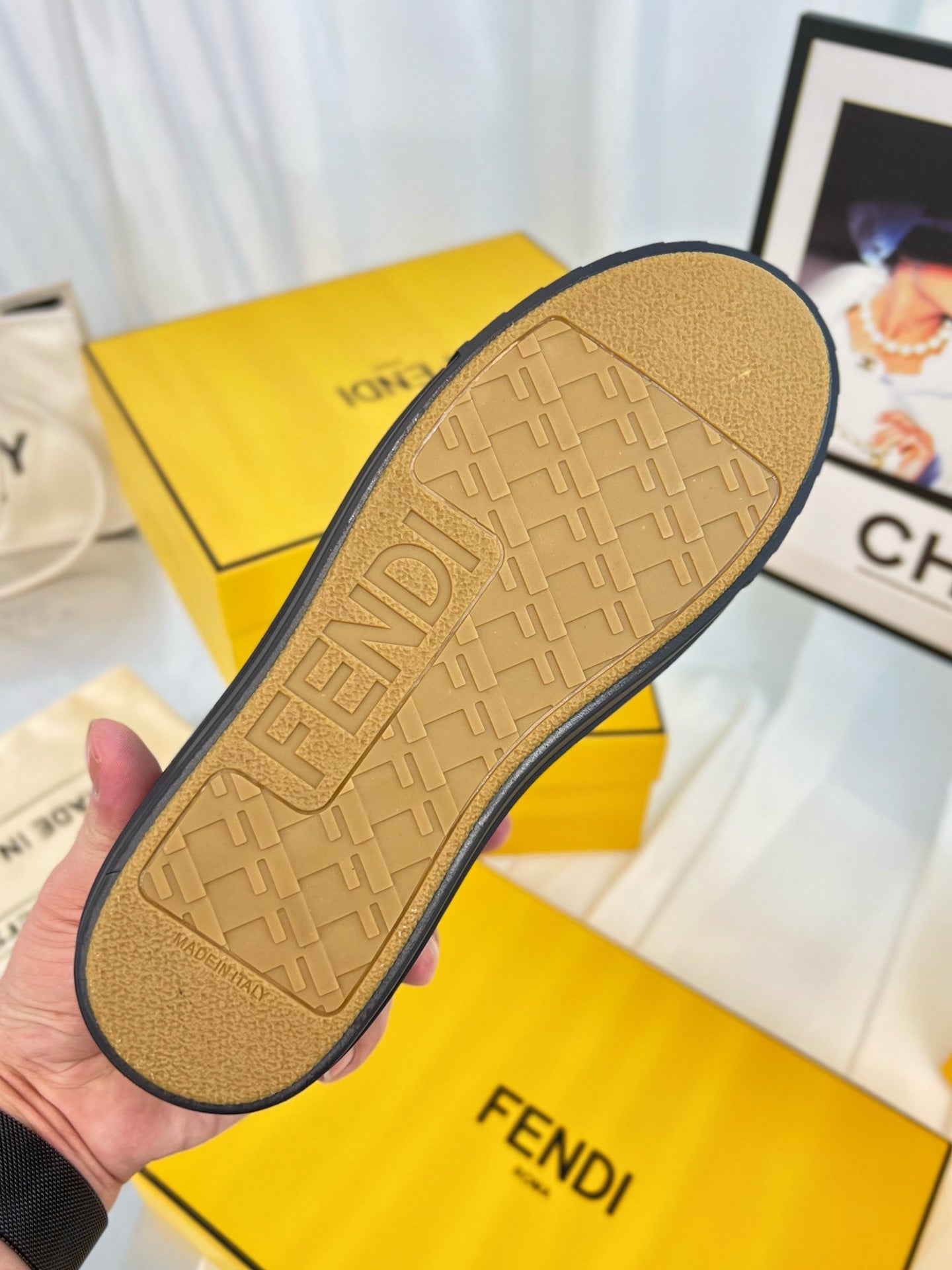 LuxluxHouse Best Quality Shoes Fendi