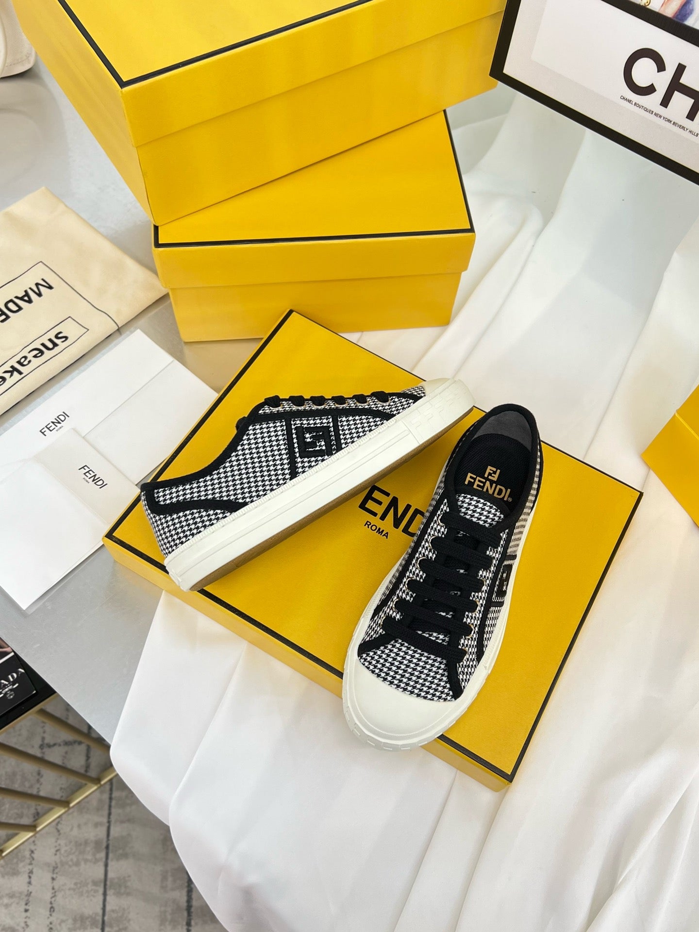 LuxluxHouse Best Quality Shoes Fendi