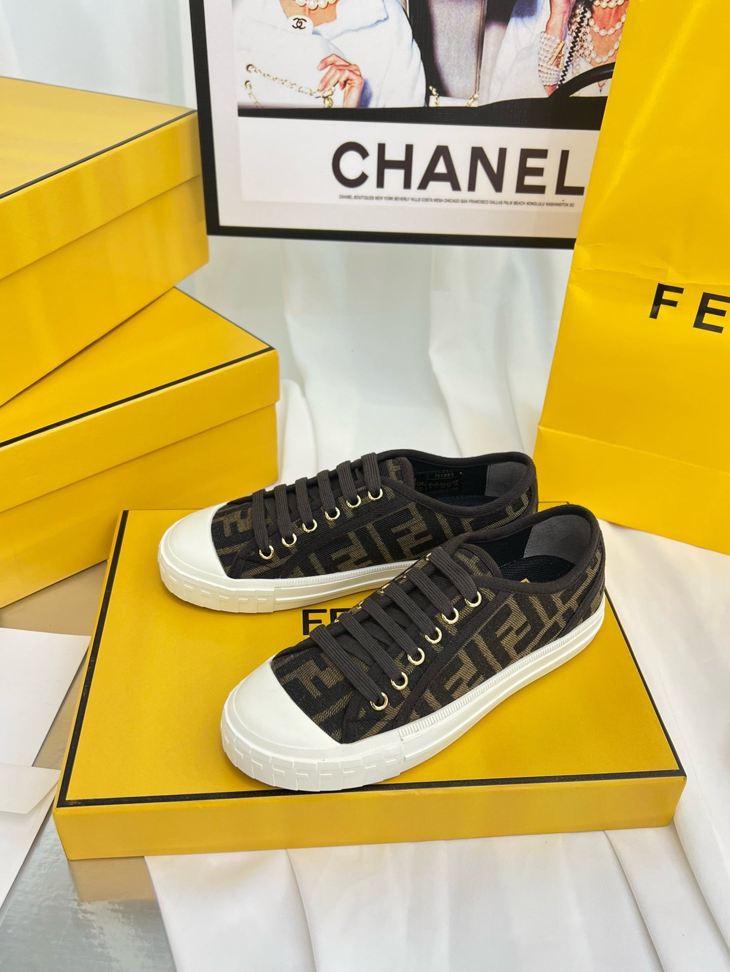 LuxluxHouse Best Quality Shoes Fendi