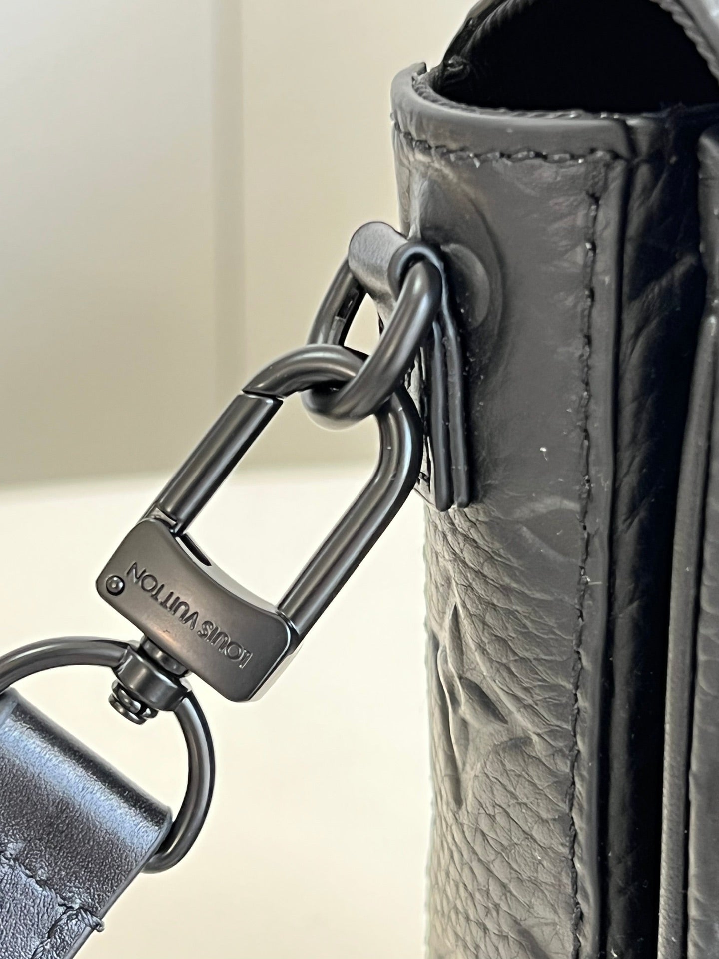LuxluxHouse Best Quality Bags Louis Vuitton Men