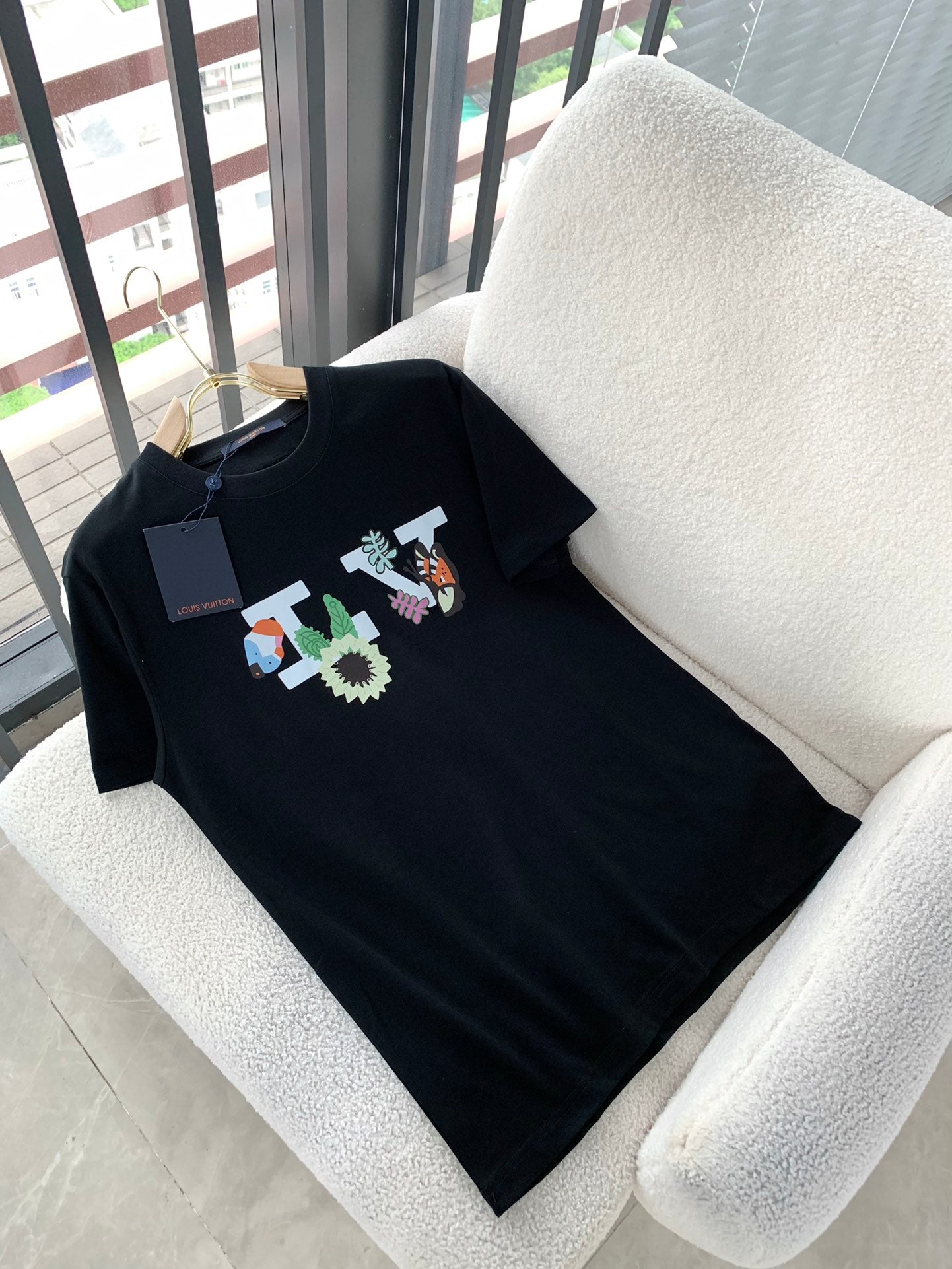 LuxluxHouse Best Quality Clothes T-shirt Louis Vuitton