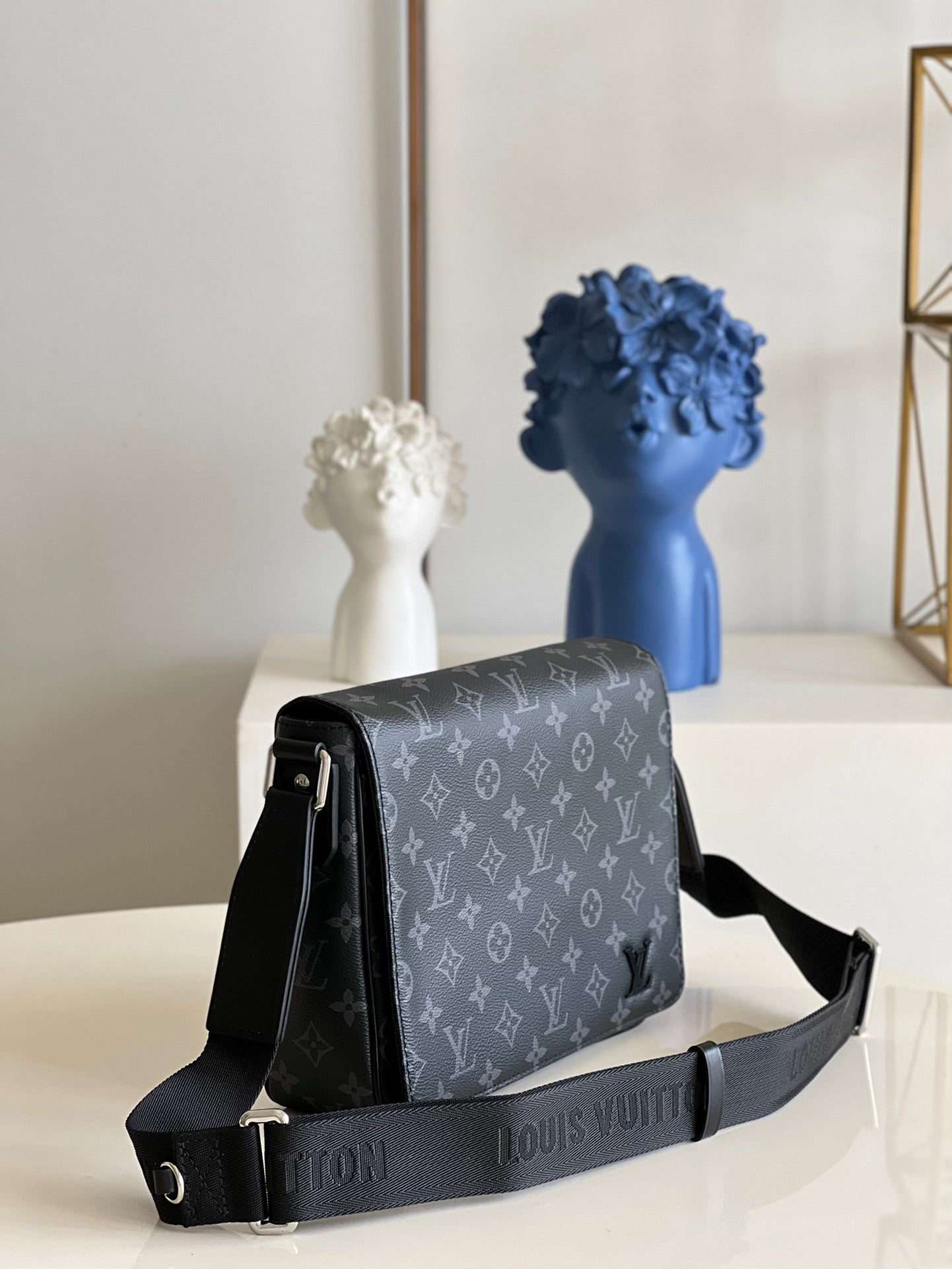 LuxluxHouse Best Quality Bags Louis Vuitton Men