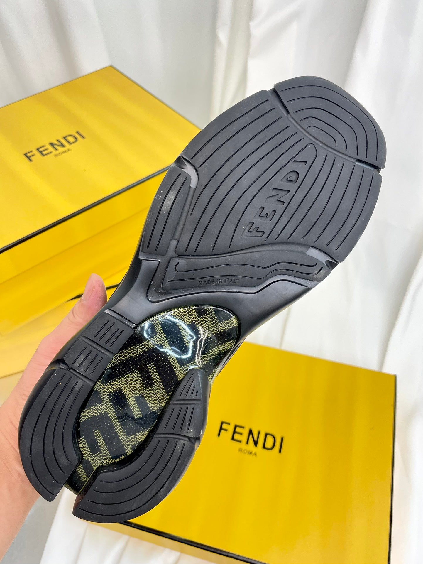 LuxluxHouse Best Quality Shoes Fendi
