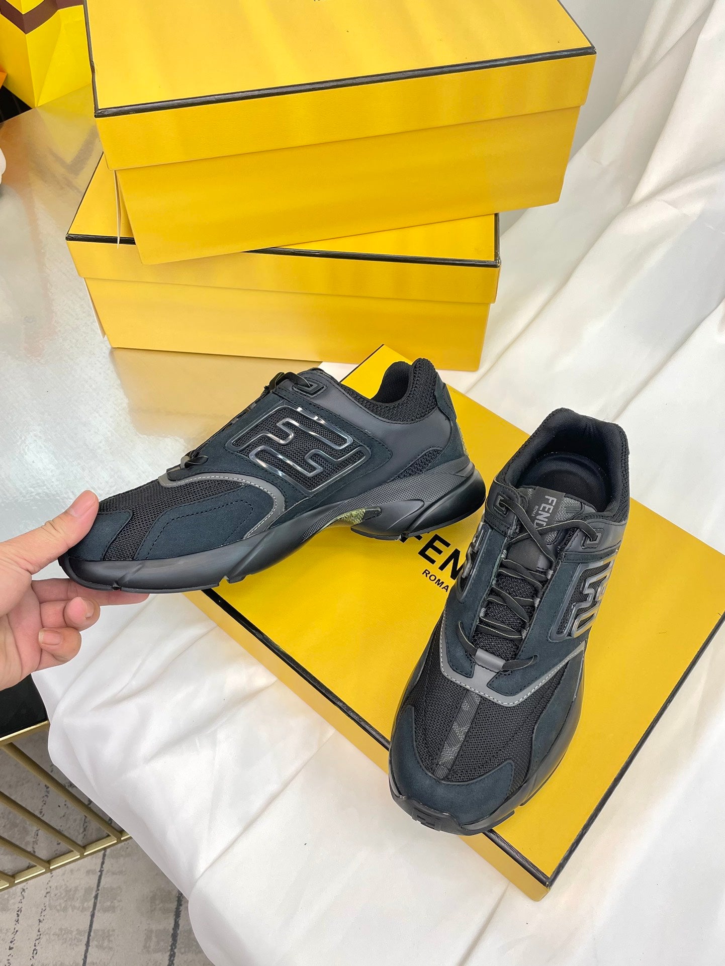LuxluxHouse Best Quality Shoes Fendi
