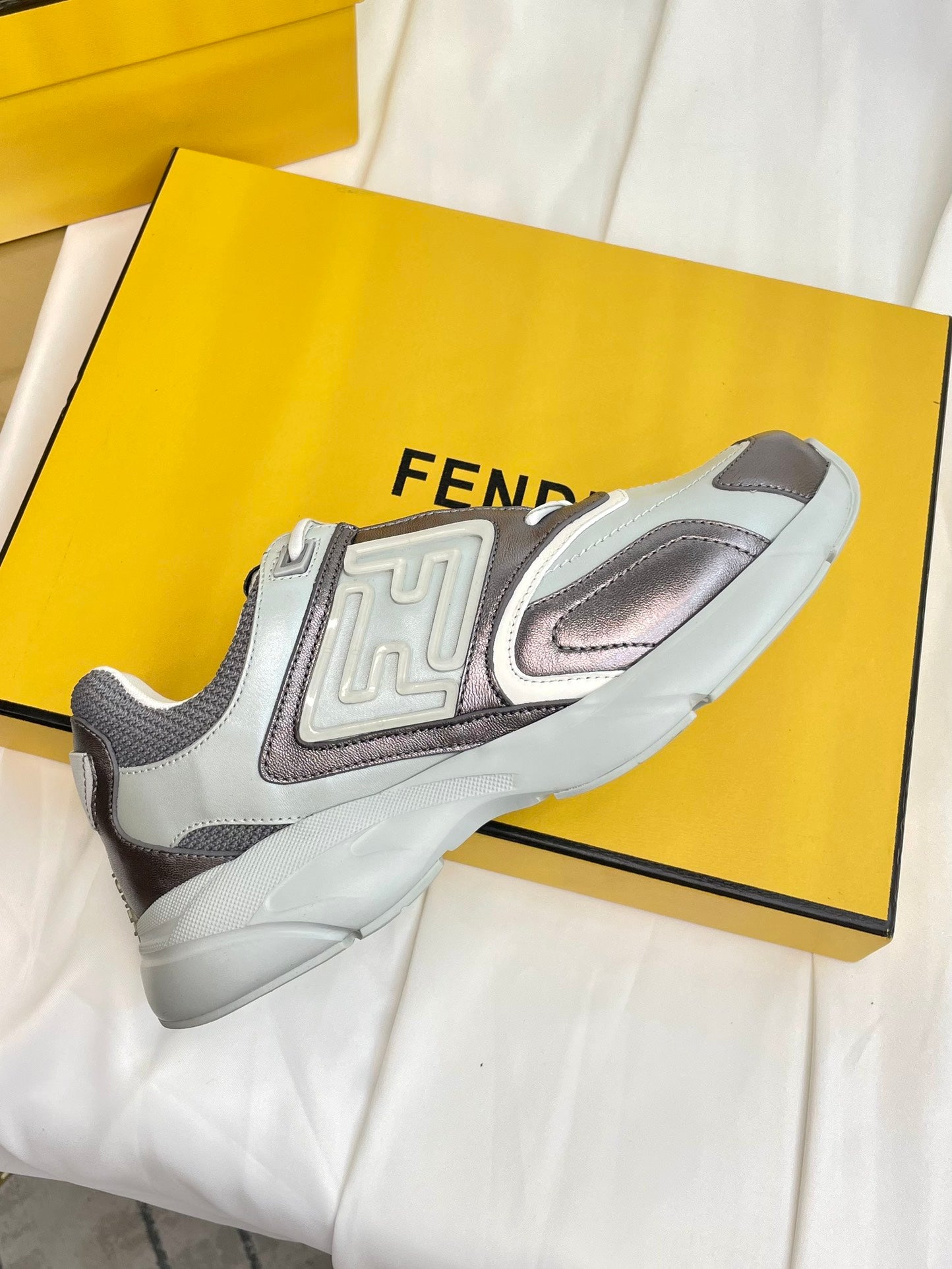 LuxluxHouse Best Quality Shoes Fendi