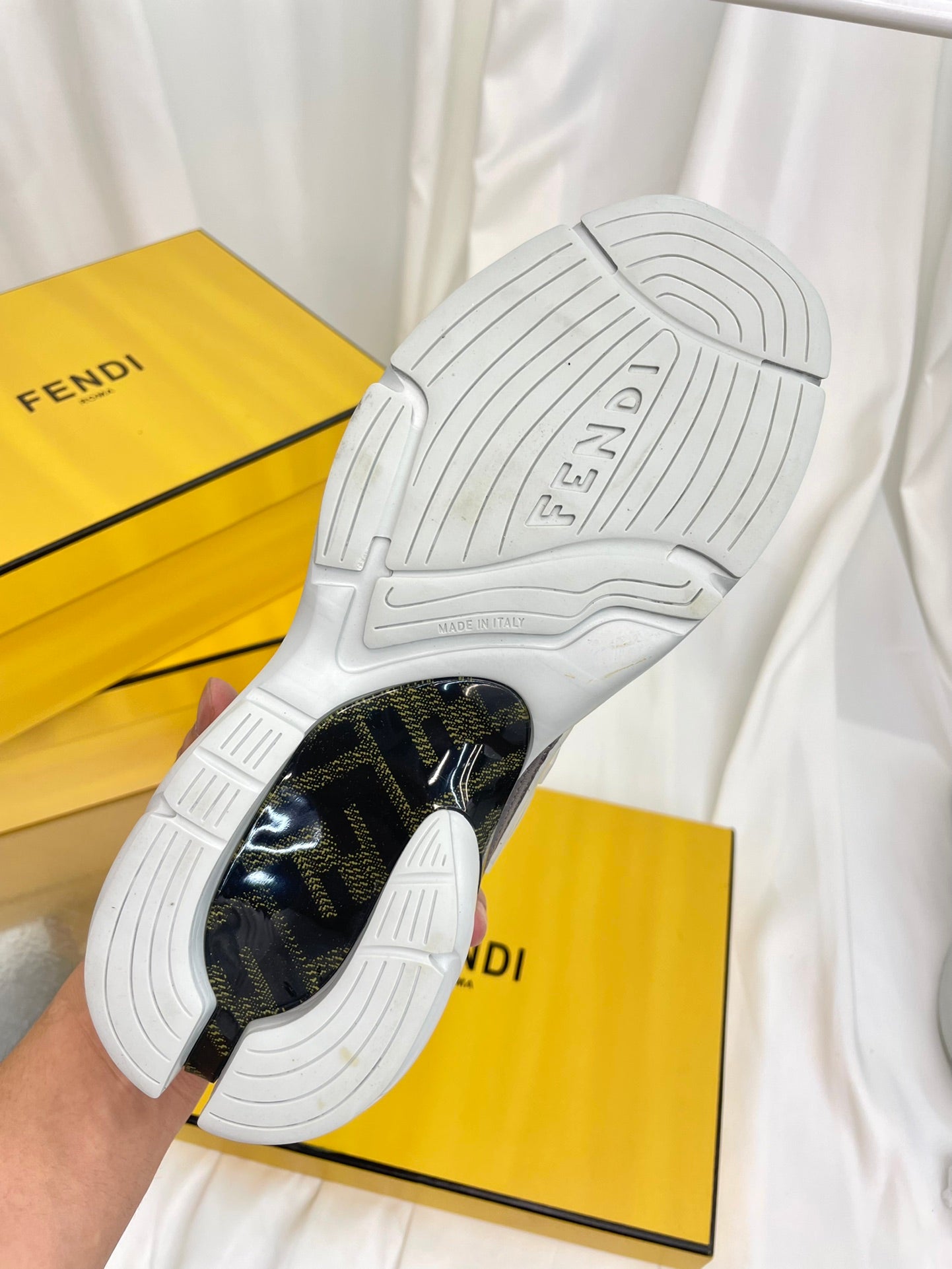 LuxluxHouse Best Quality Shoes Fendi
