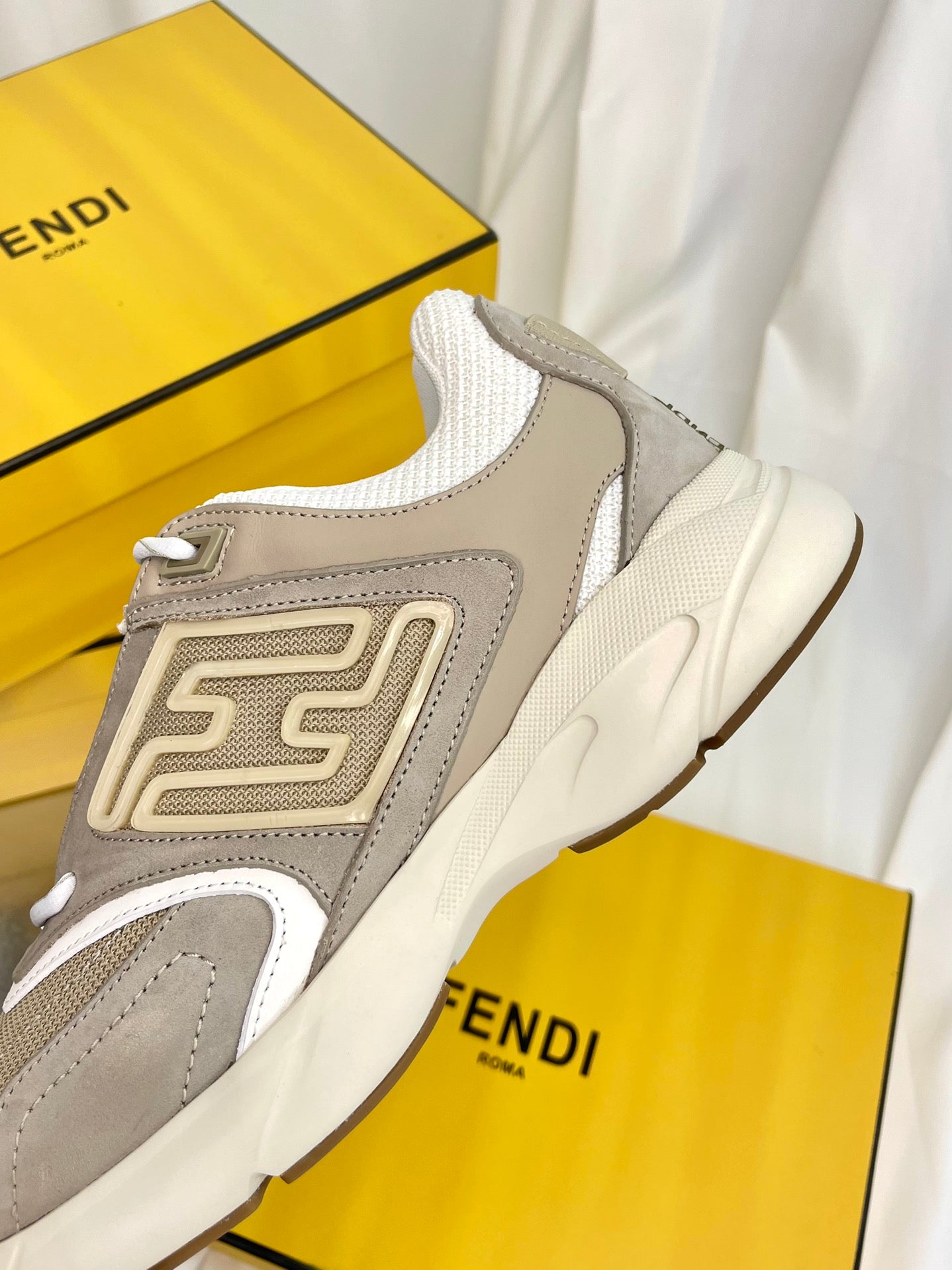LuxluxHouse Best Quality Shoes Fendi