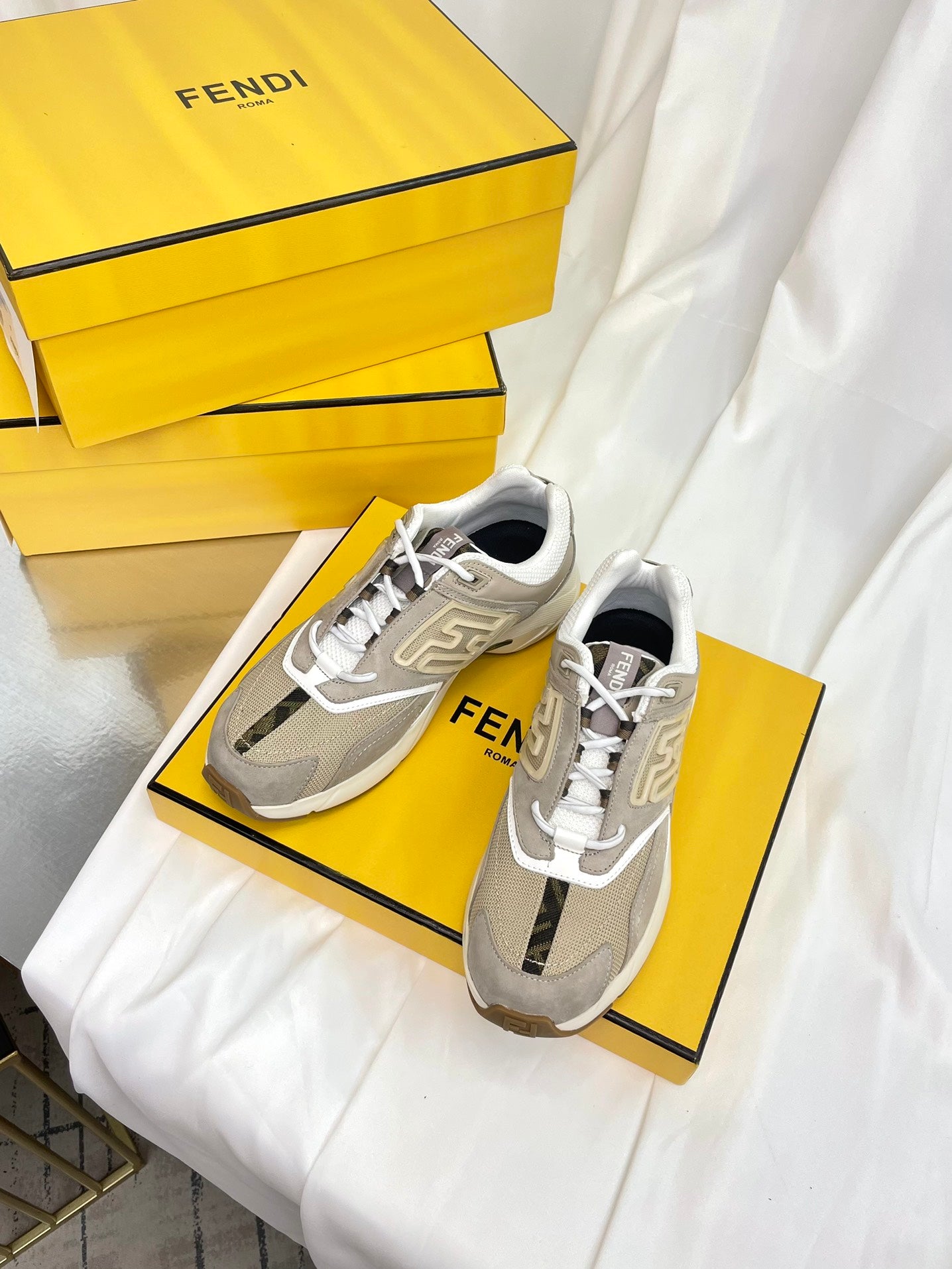 LuxluxHouse Best Quality Shoes Fendi