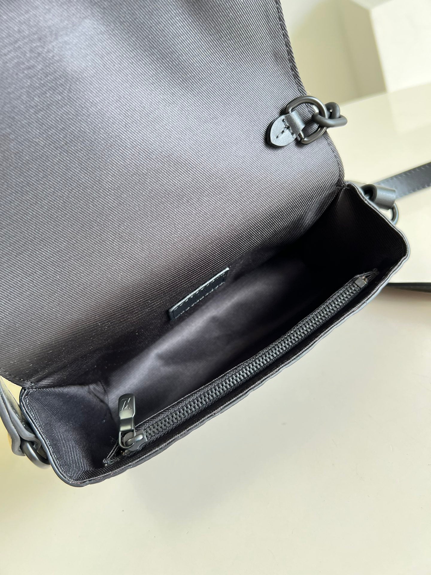 LuxluxHouse Best Quality Bags Louis Vuitton Men