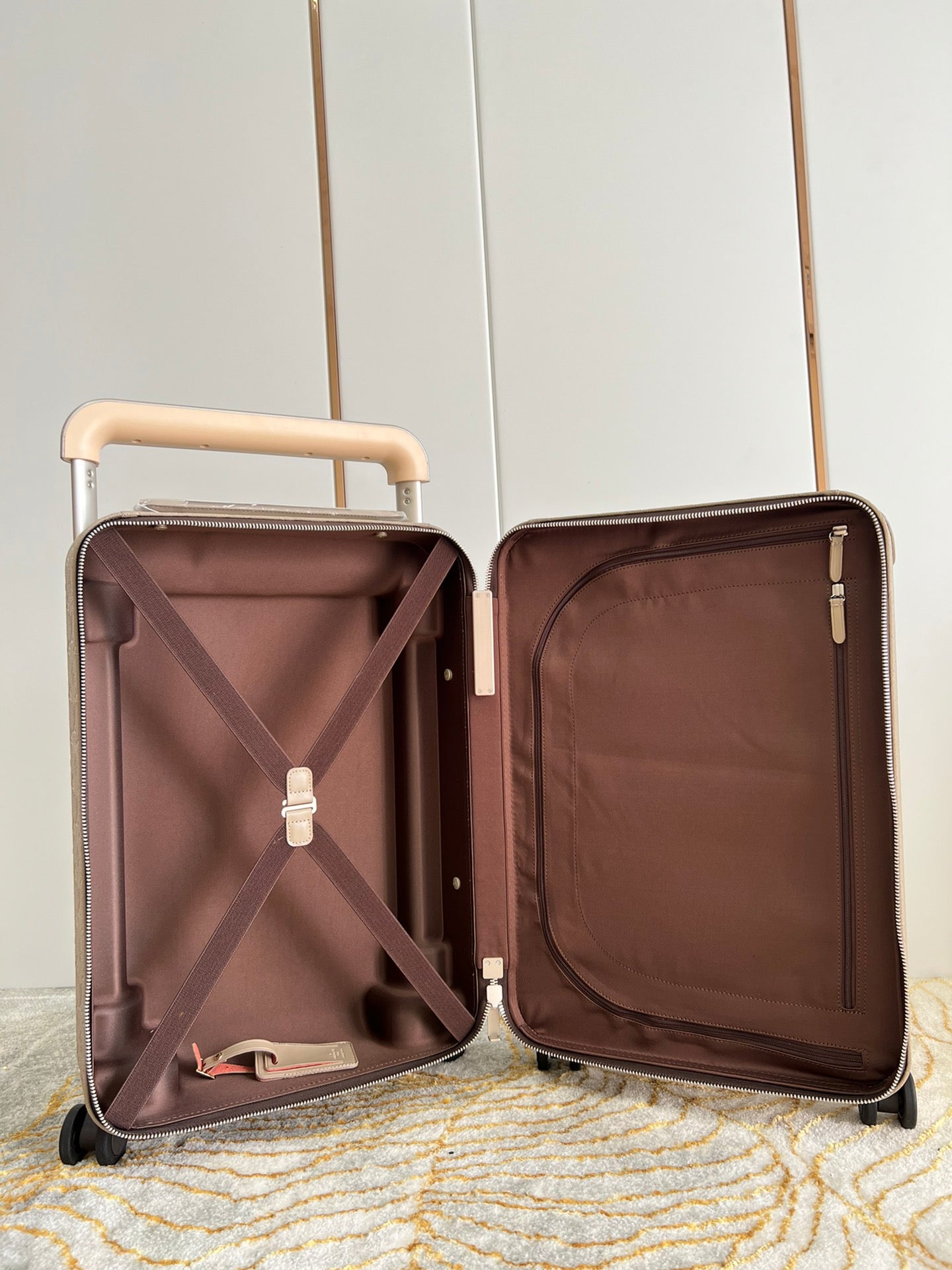 LuxluxHouse Best Quality Bags Luggage