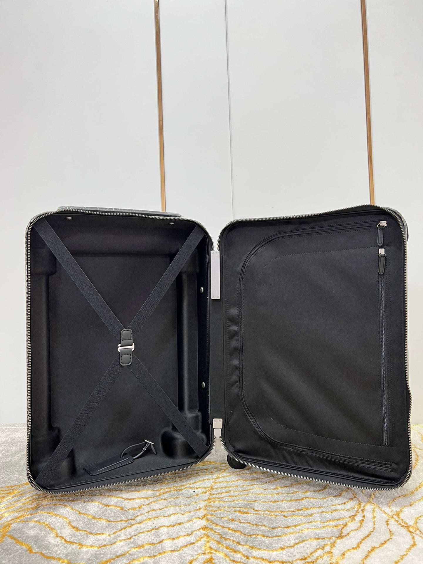 LuxluxHouse Best Quality Bags Luggage