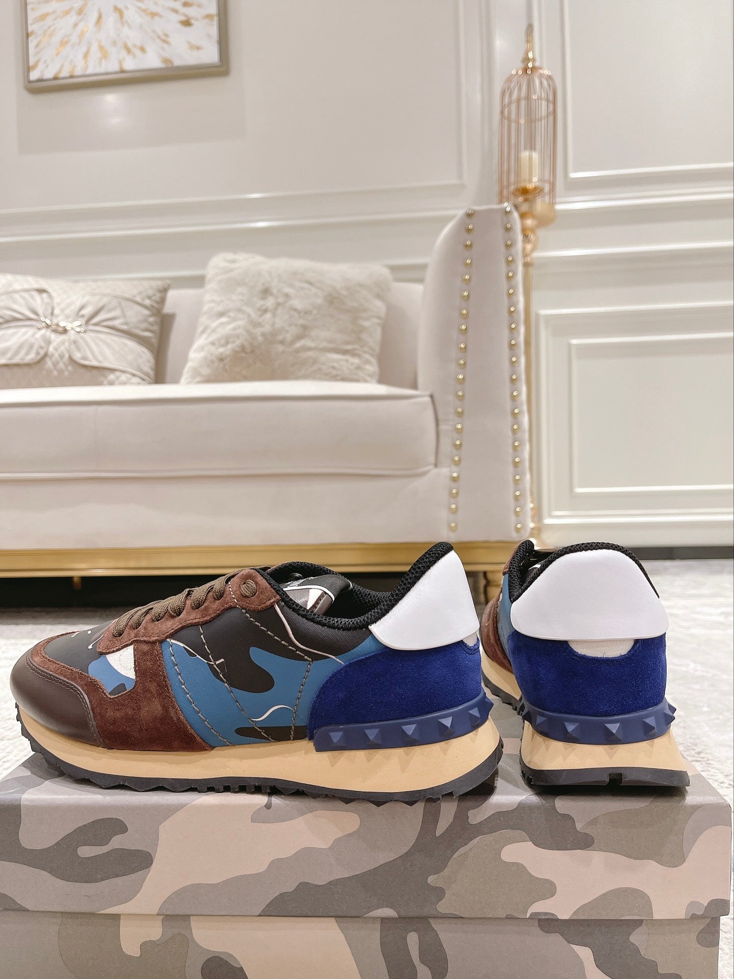 LuxluxHouse Best Quality Shoes Valentino