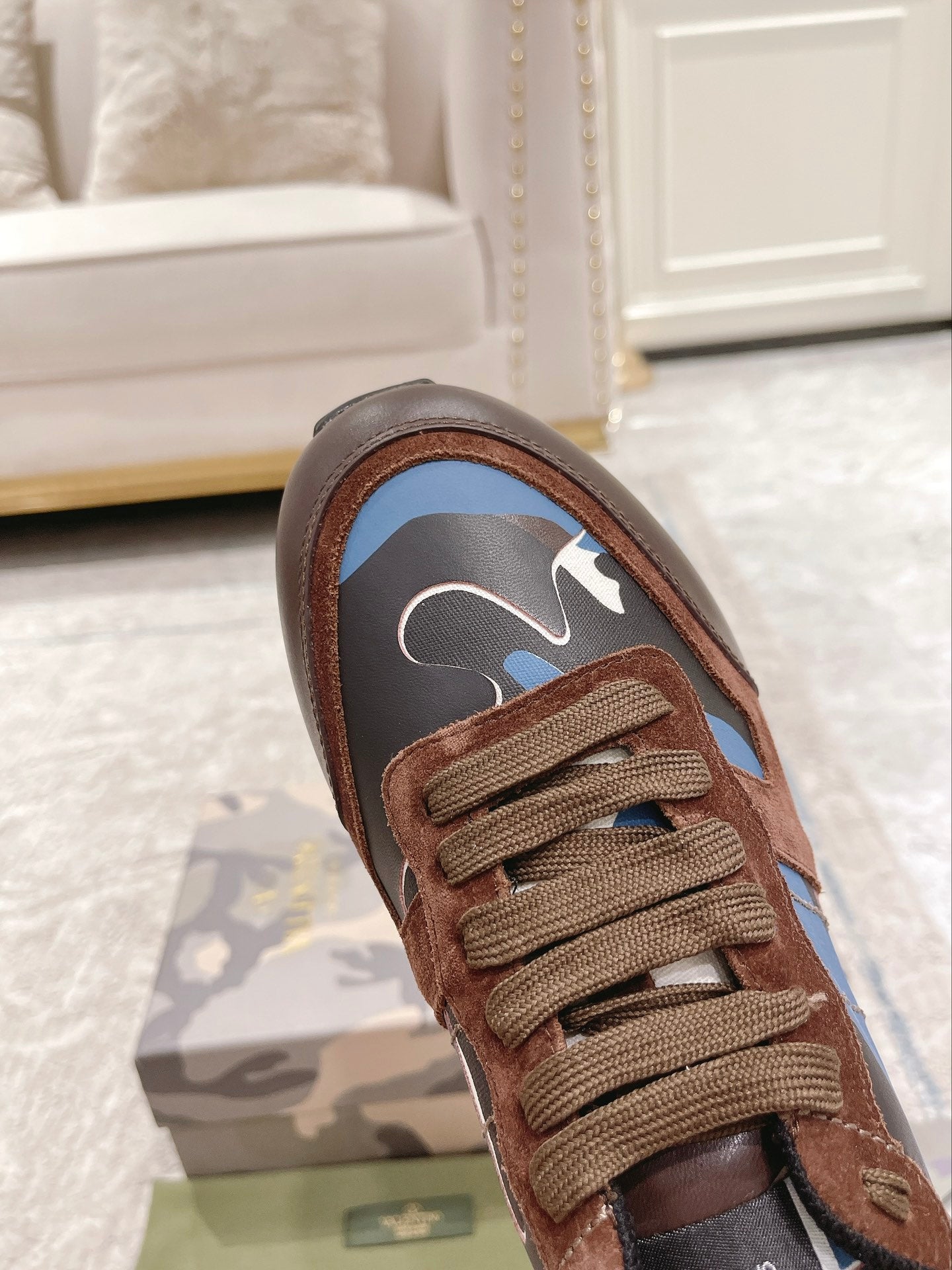 LuxluxHouse Best Quality Shoes Valentino