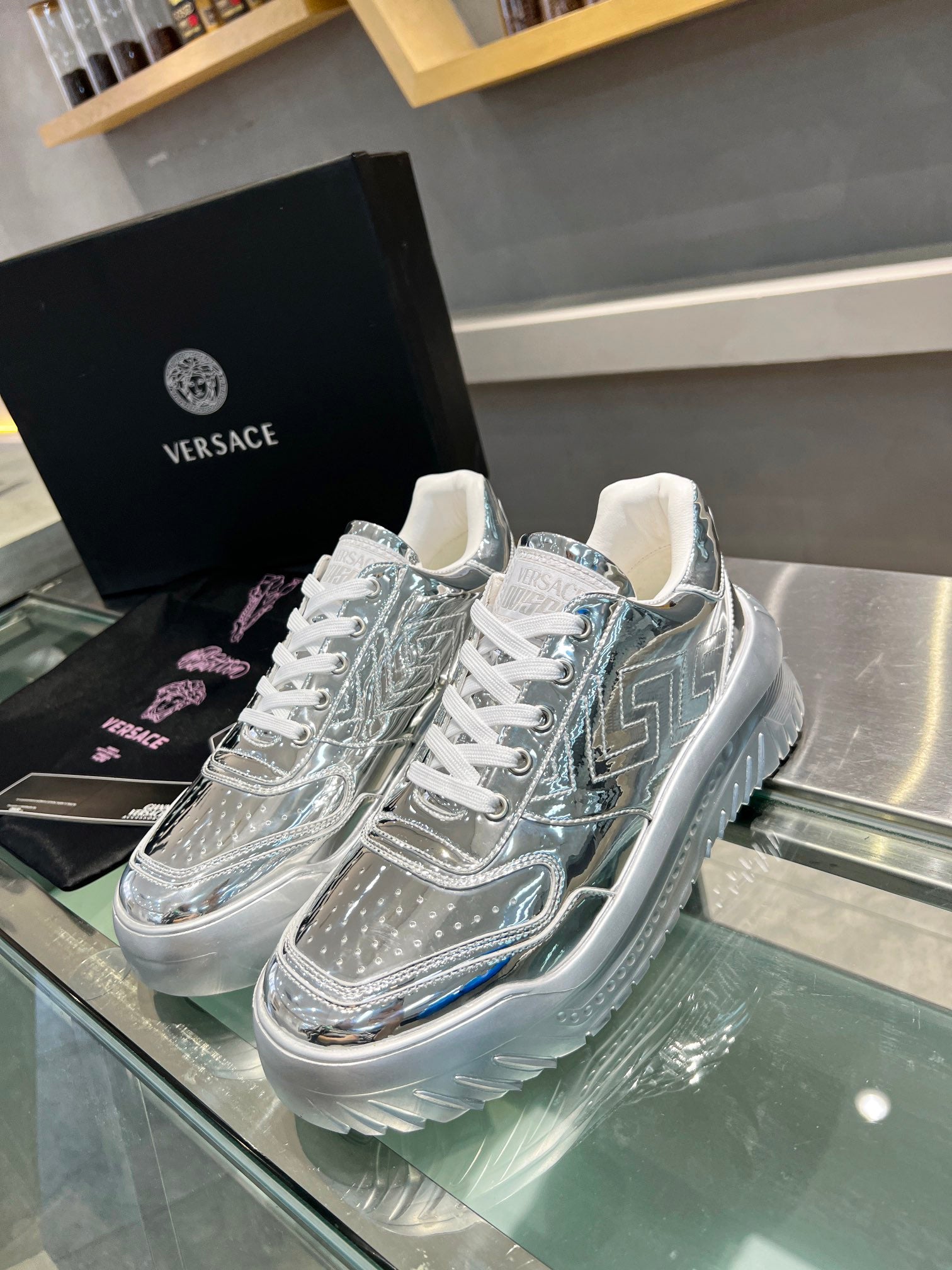 LuxluxHouse Best Quality Shoes Versace