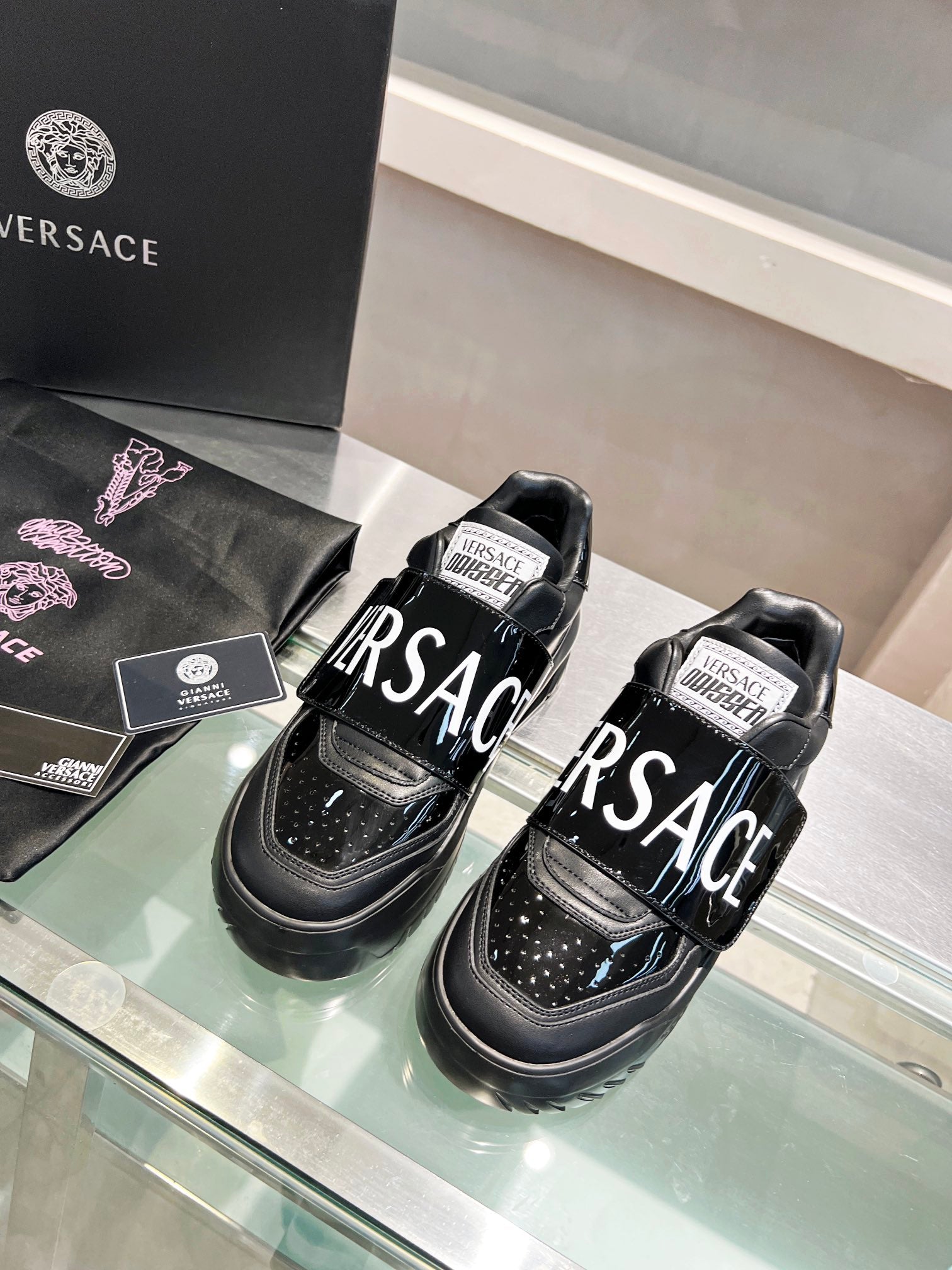 LuxluxHouse Best Quality Shoes Versace