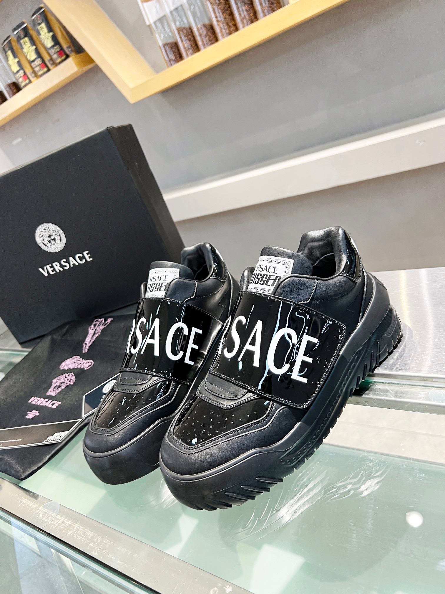 LuxluxHouse Best Quality Shoes Versace