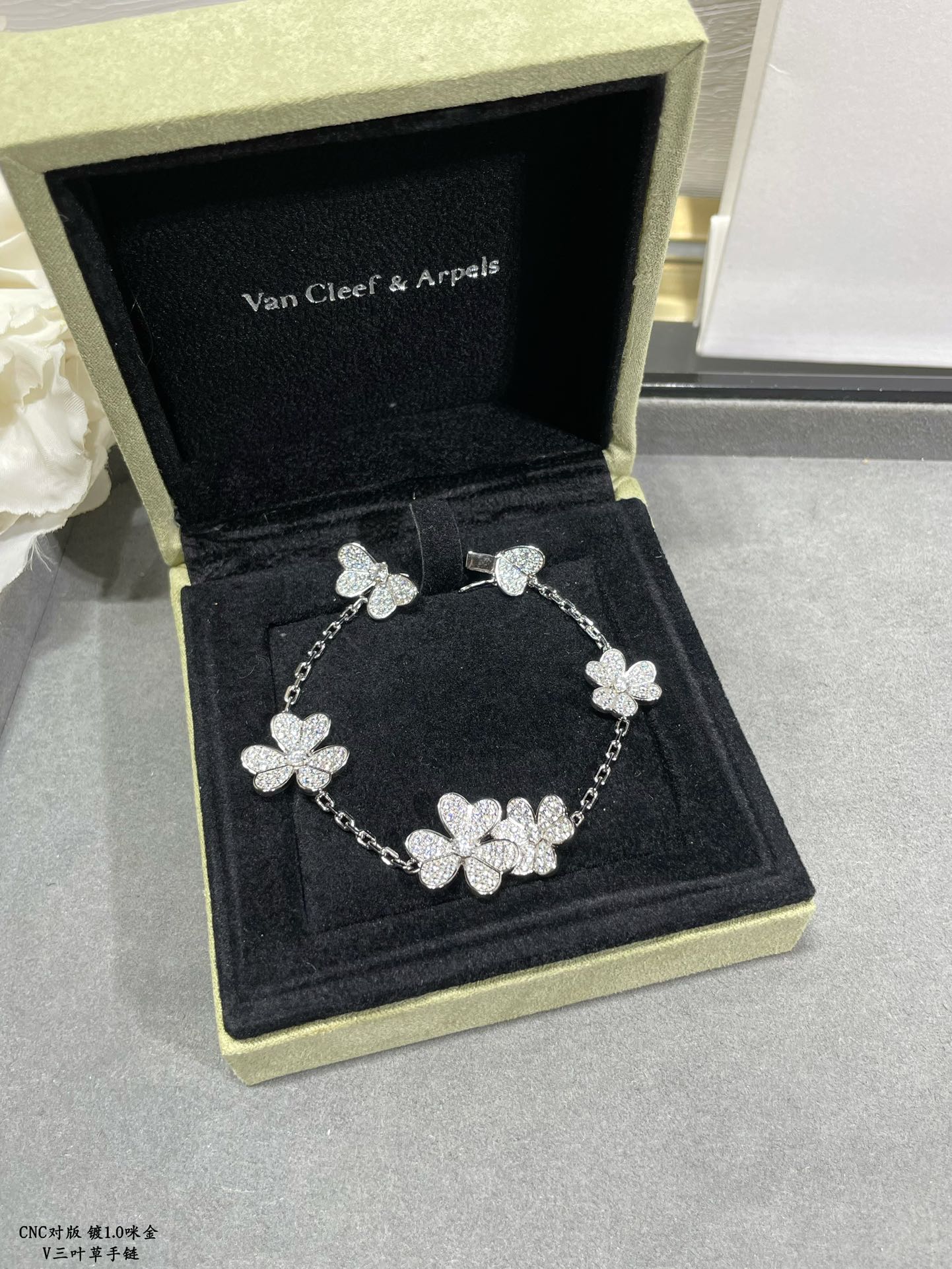 LuxluxHouse Best Quality Accessories Van Cleef & Arpels