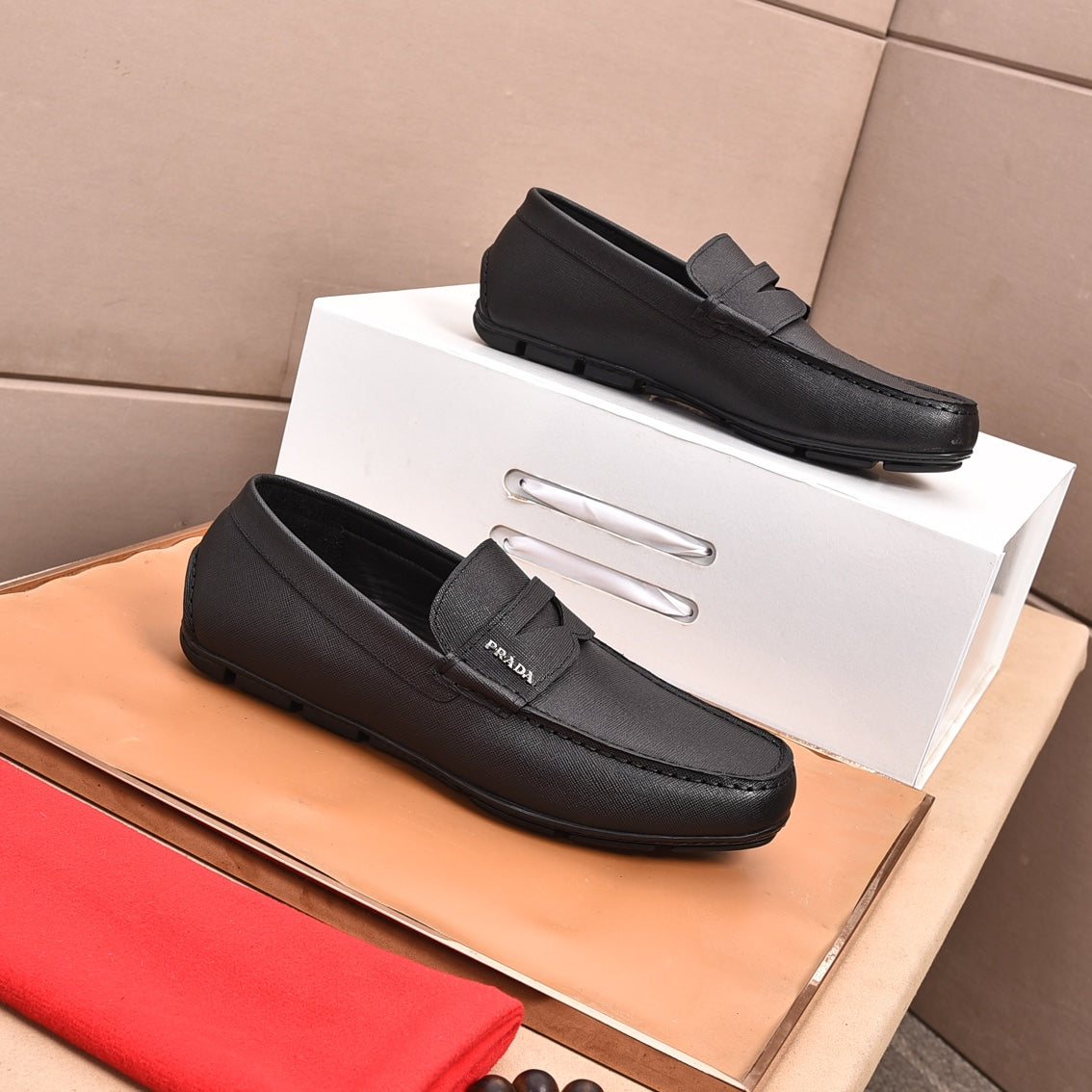 LuxluxHouse Best Quality Shoes Prada