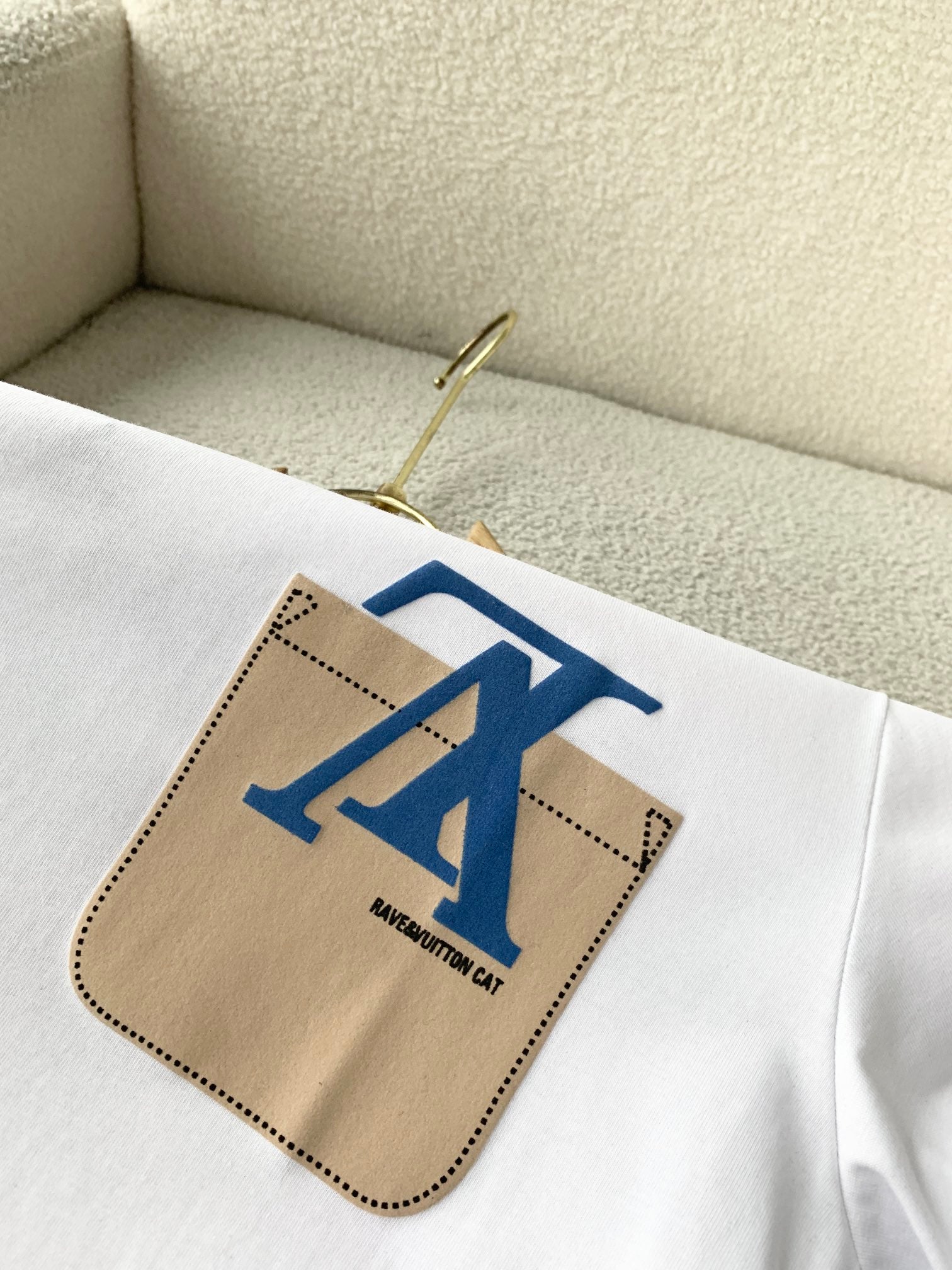 LuxluxHouse Best Quality Clothes T-shirt Louis Vuitton