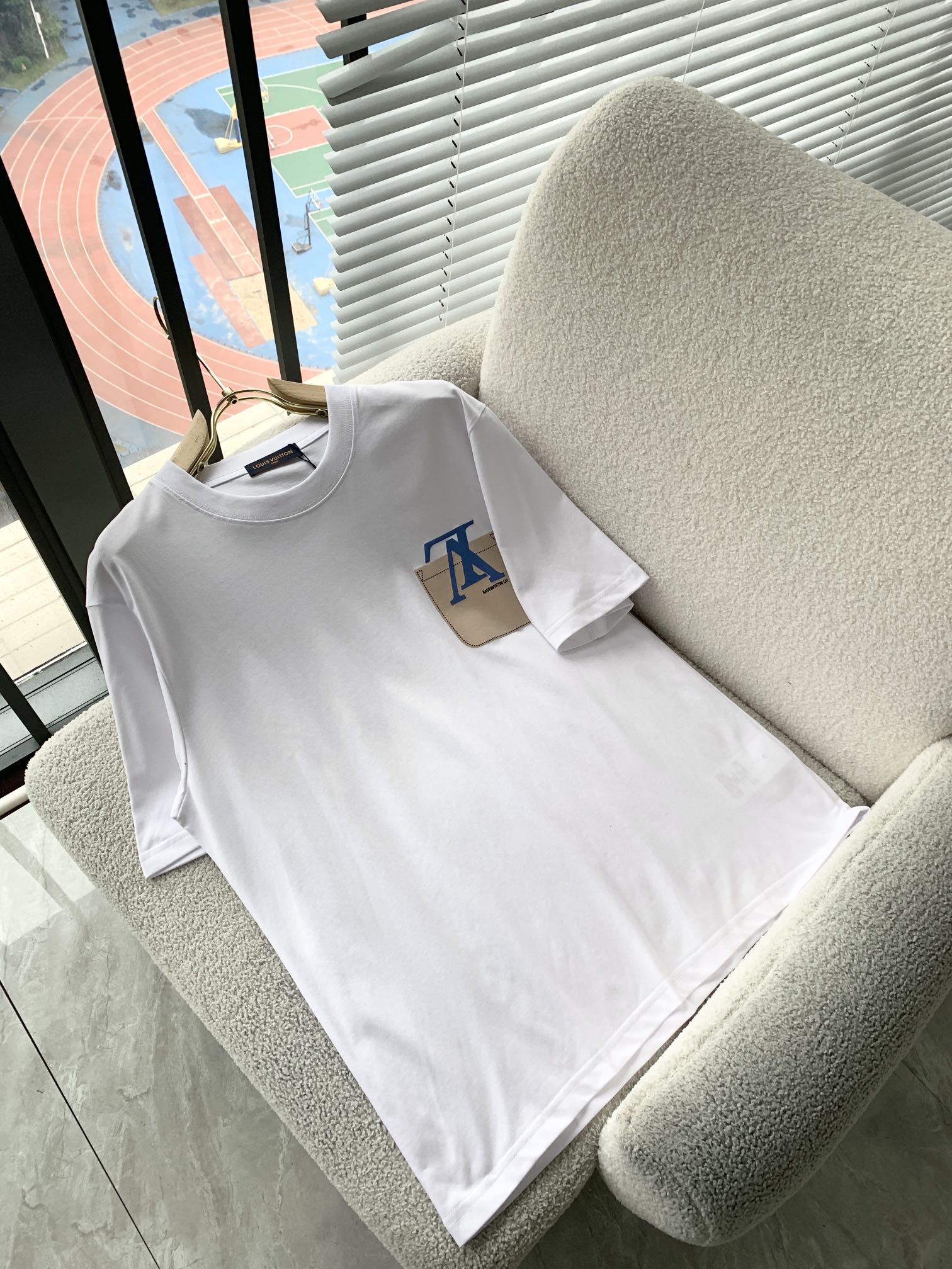 LuxluxHouse Best Quality Clothes T-shirt Louis Vuitton