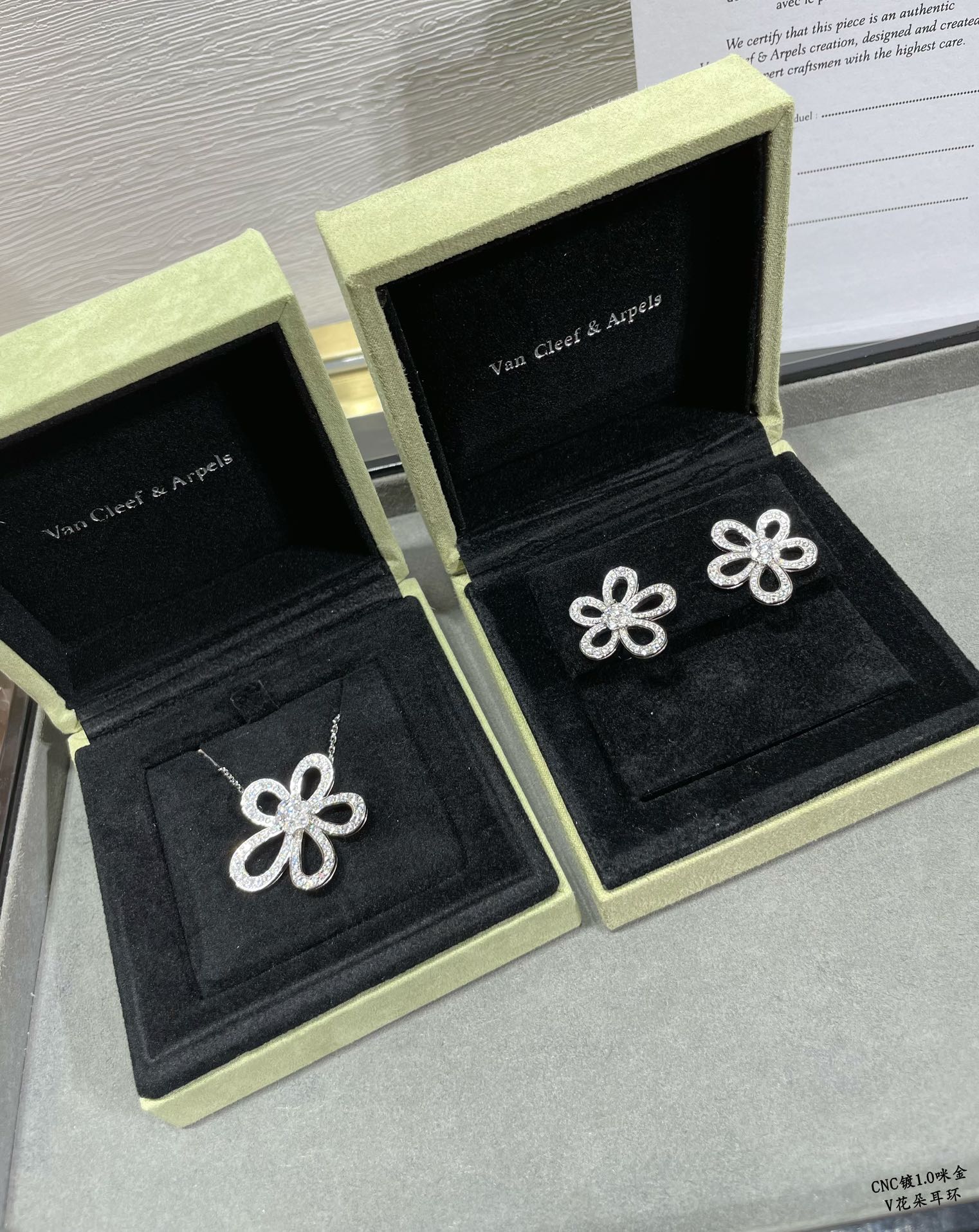 LuxluxHouse Best Quality Accessories Van Cleef & Arpels