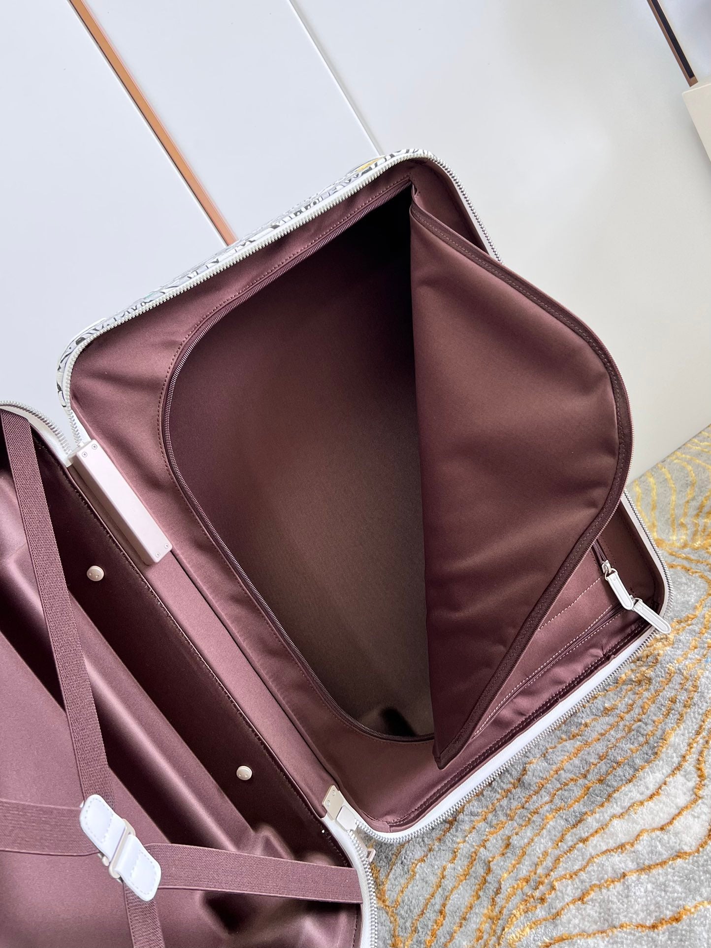 LuxluxHouse Best Quality Bags Luggage