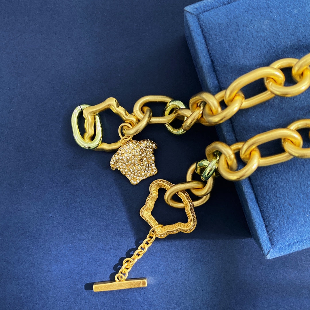 LuxluxHouse Best Quality Accessories Versace