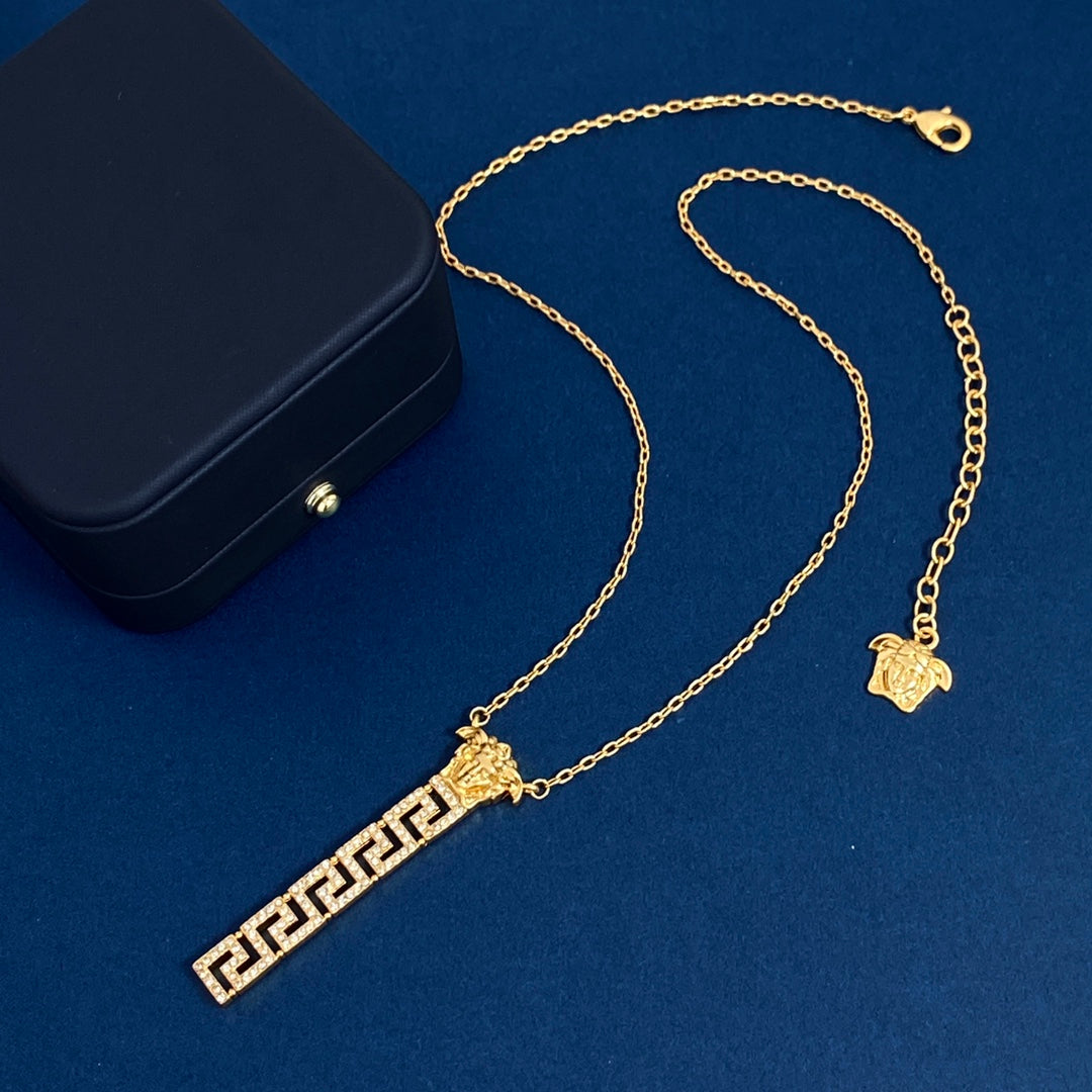 LuxluxHouse Best Quality Accessories Versace