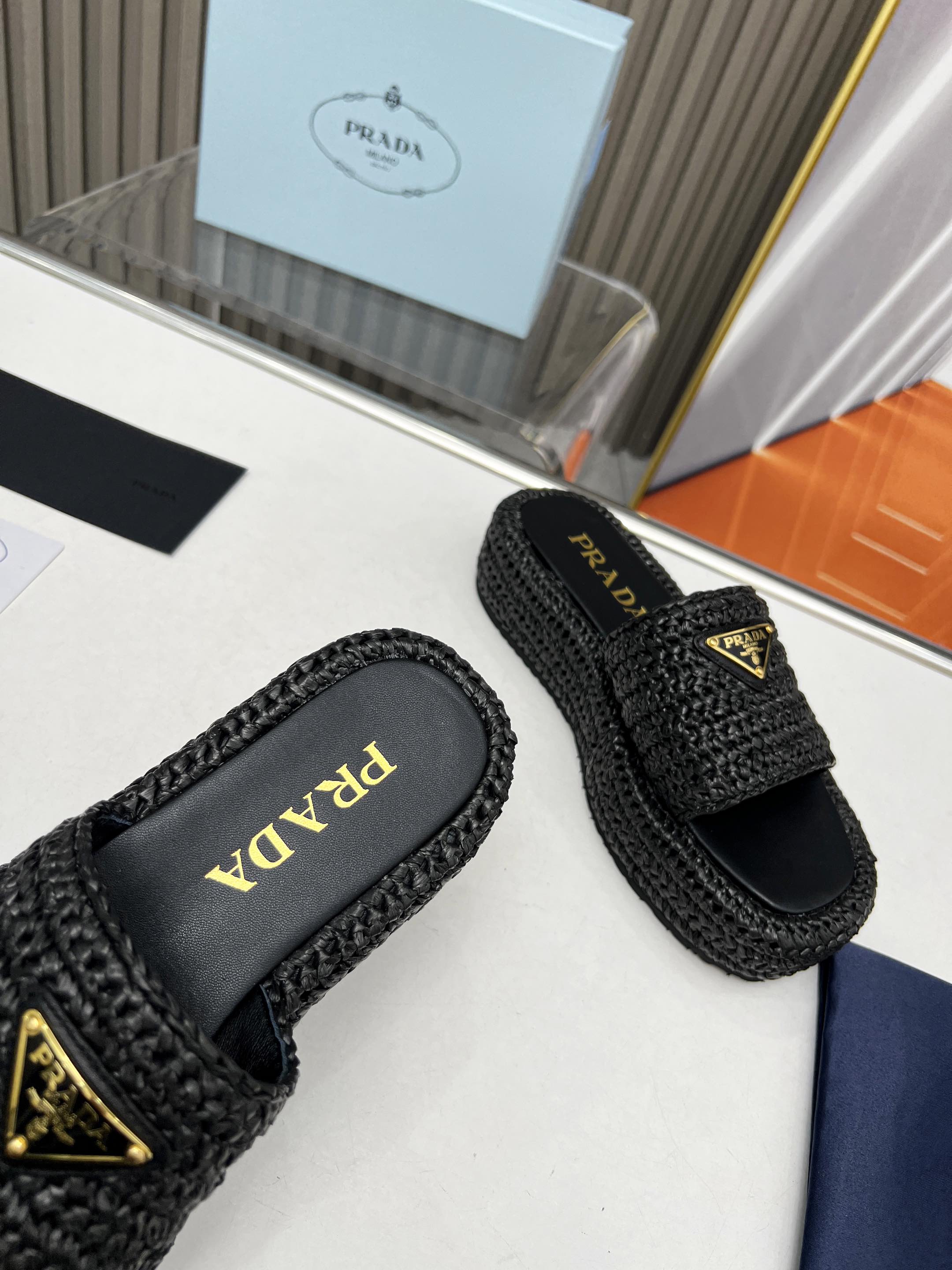 LuxluxHouse Best Quality Sandals Prada