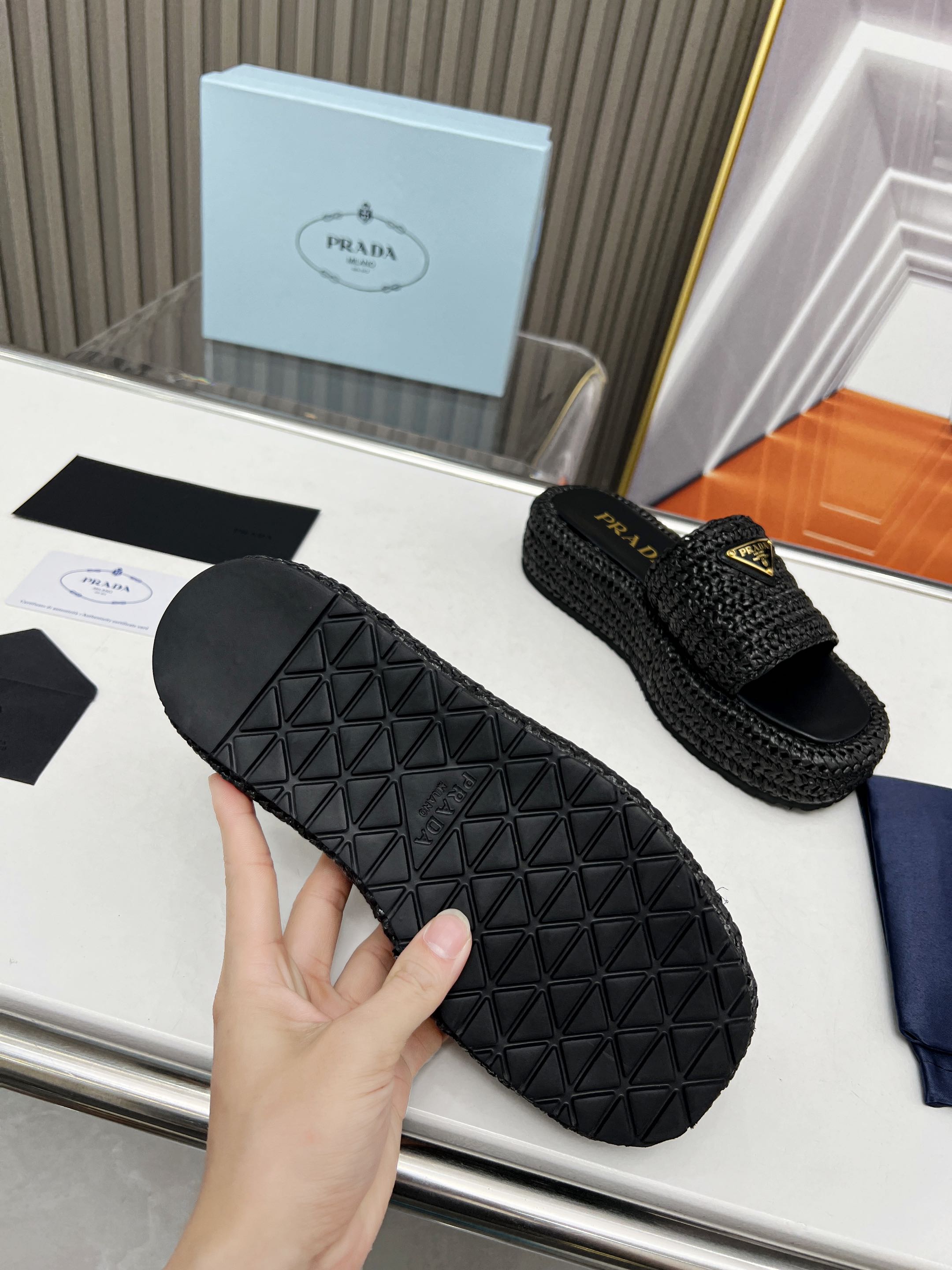 LuxluxHouse Best Quality Sandals Prada