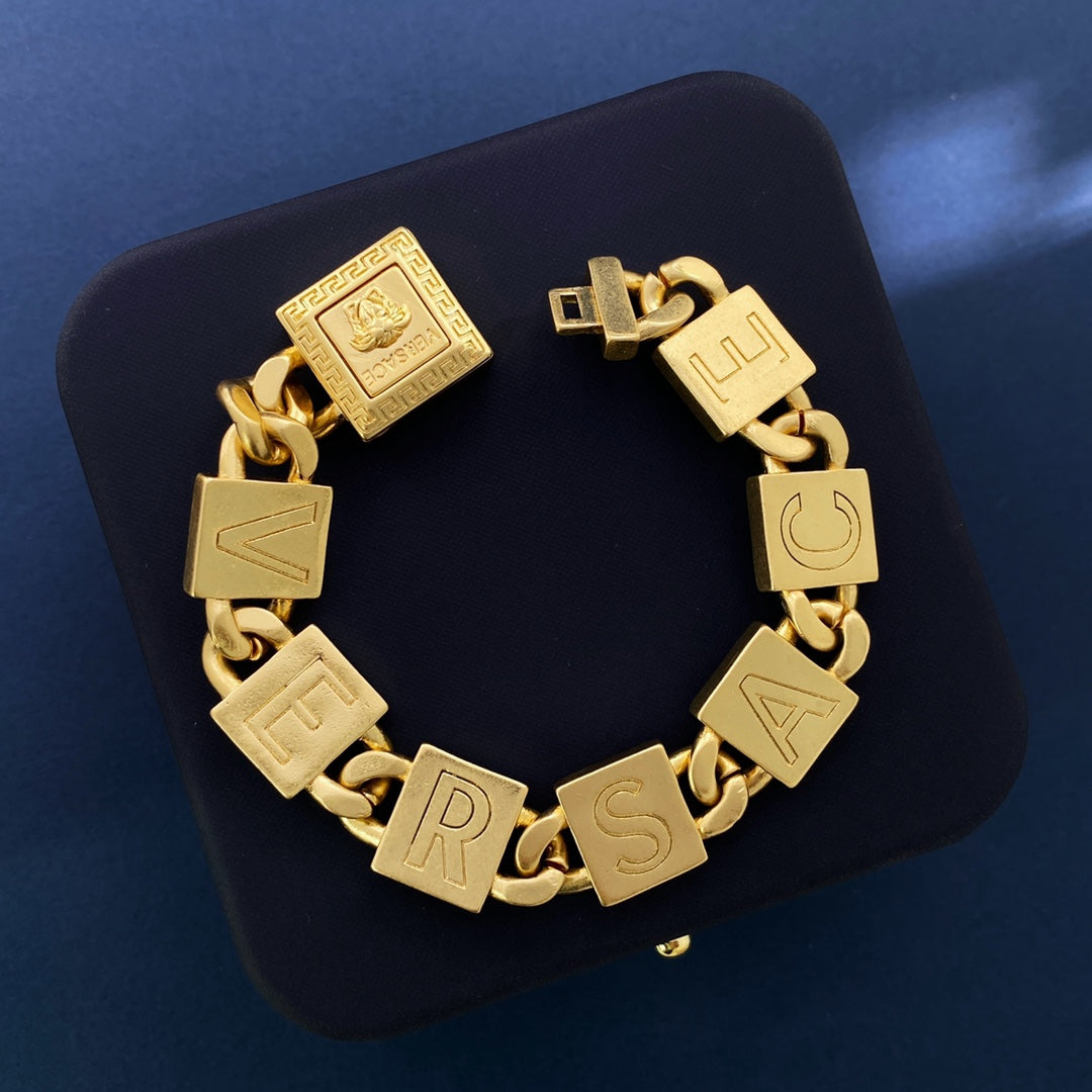 LuxluxHouse Best Quality Accessories Versace
