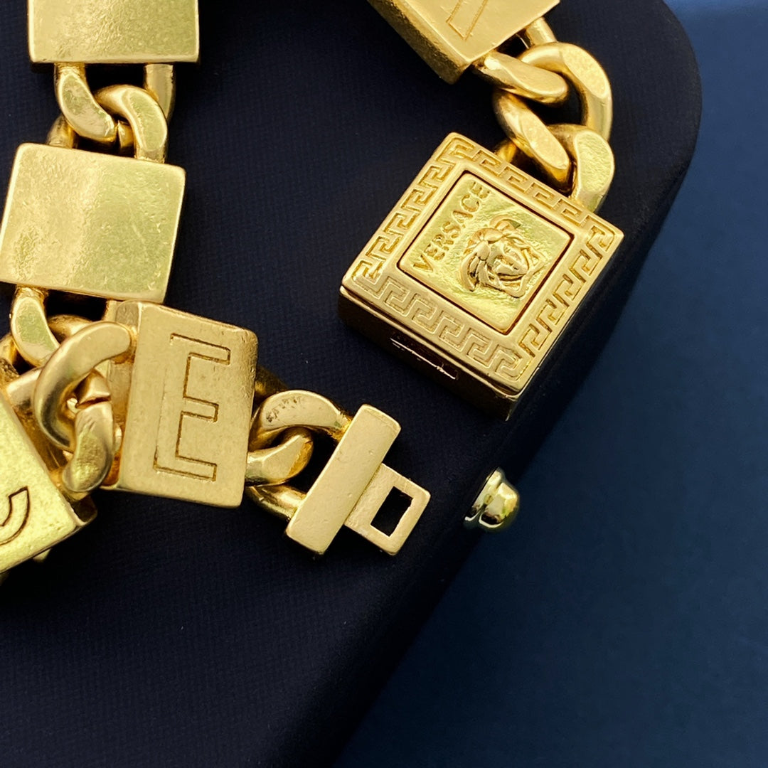 LuxluxHouse Best Quality Accessories Versace