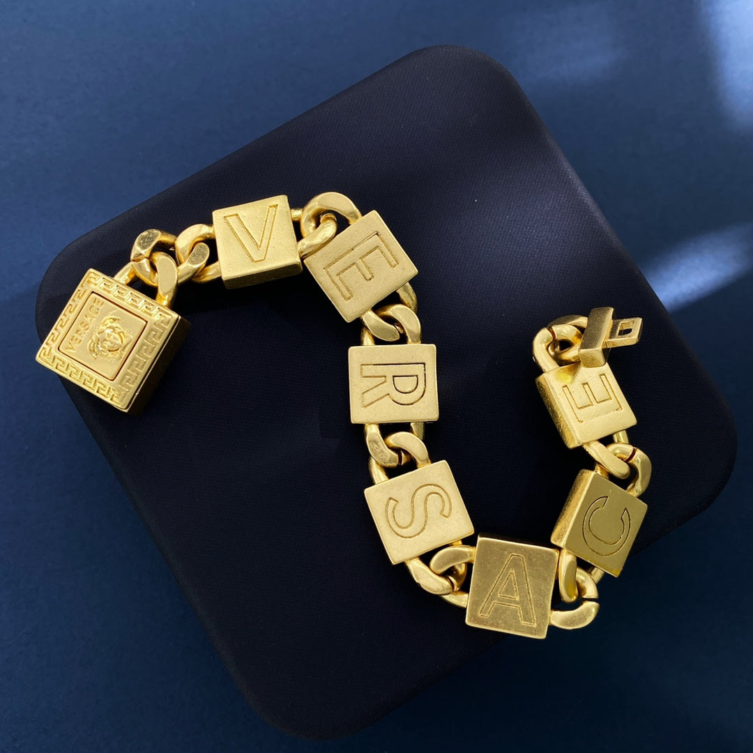 LuxluxHouse Best Quality Accessories Versace