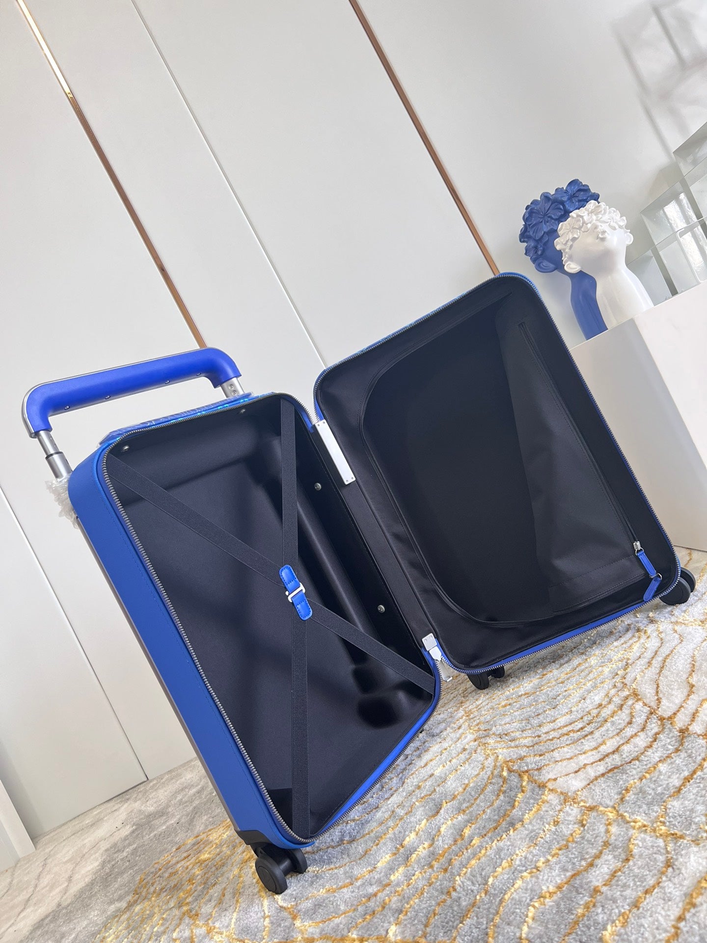 LuxluxHouse Best Quality Bags Luggage