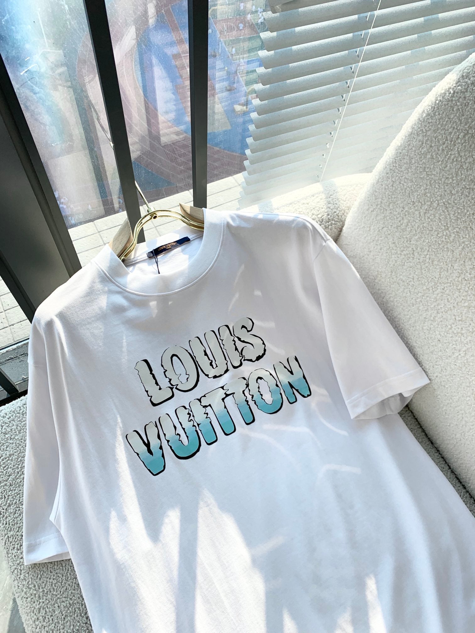LuxluxHouse Best Quality Clothes T-shirt Louis Vuitton