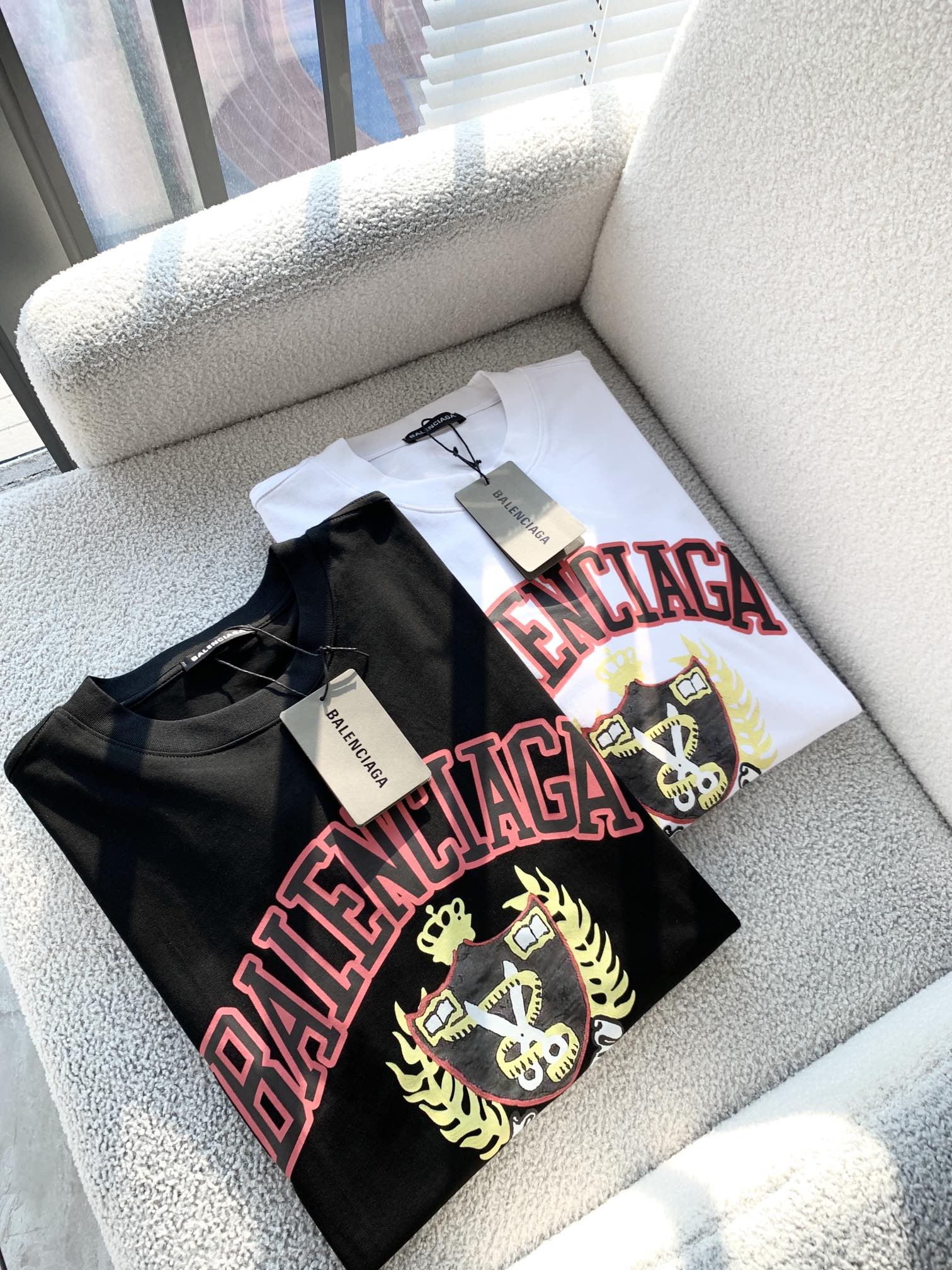 LuxluxHouse Best Quality Clothes Balenciaga T-shirt