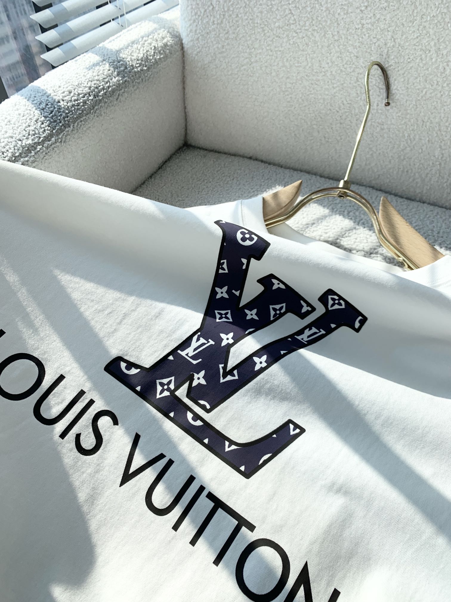 LuxluxHouse Best Quality Clothes T-shirt Louis Vuitton