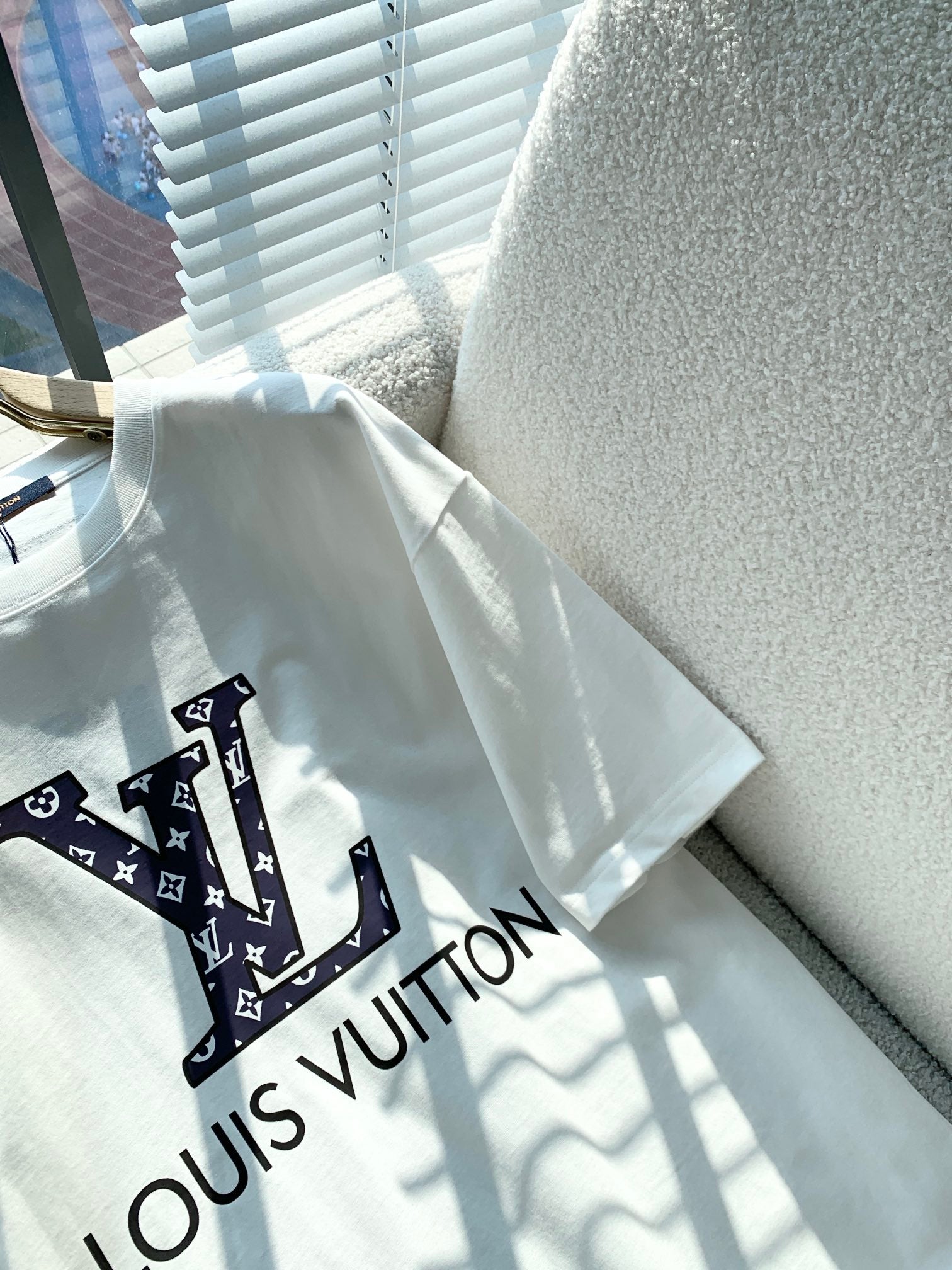 LuxluxHouse Best Quality Clothes T-shirt Louis Vuitton